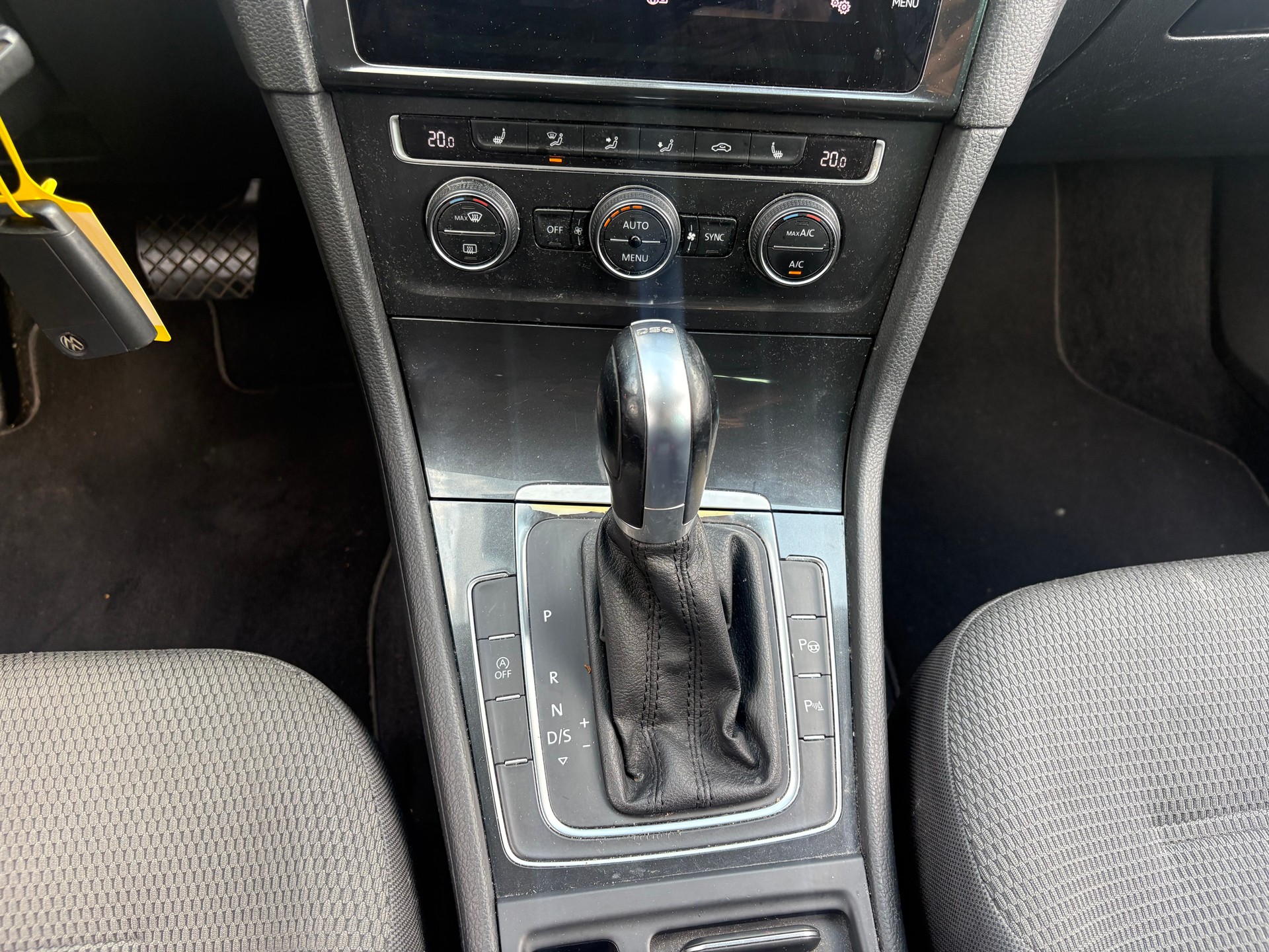 VW Golf 1.0 TSI Comfortline-image-11