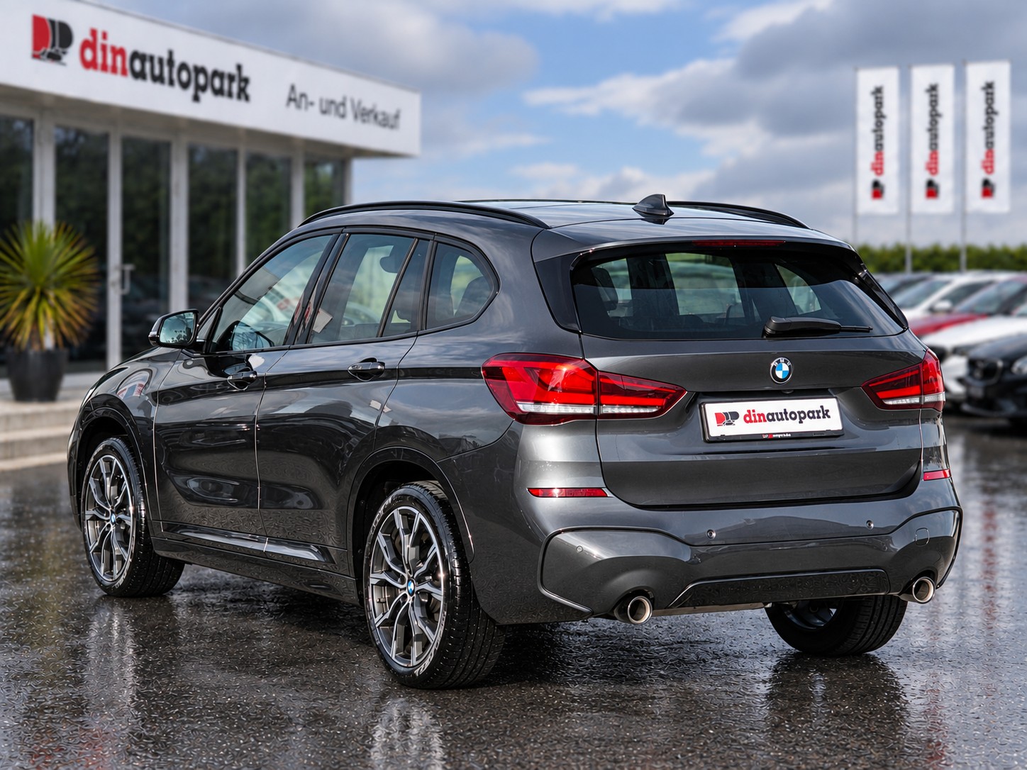 BMW X1 xDrive 20d M Sport Steptronic * CH-Fahrzeug * Top Ausstattung *-image-3