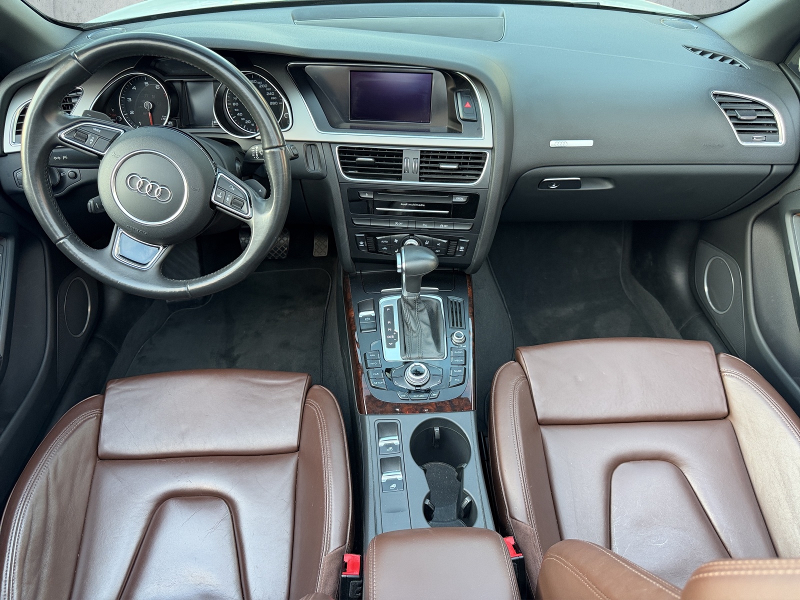 AUDI A5 Cabriolet 2.0 TFSI multitronic-image-9