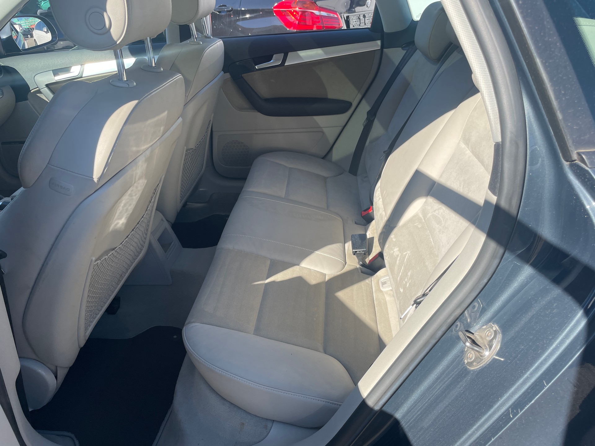 AUDI A3 Sportback 2.0 Turbo FSI Ambiente quattro-image-6