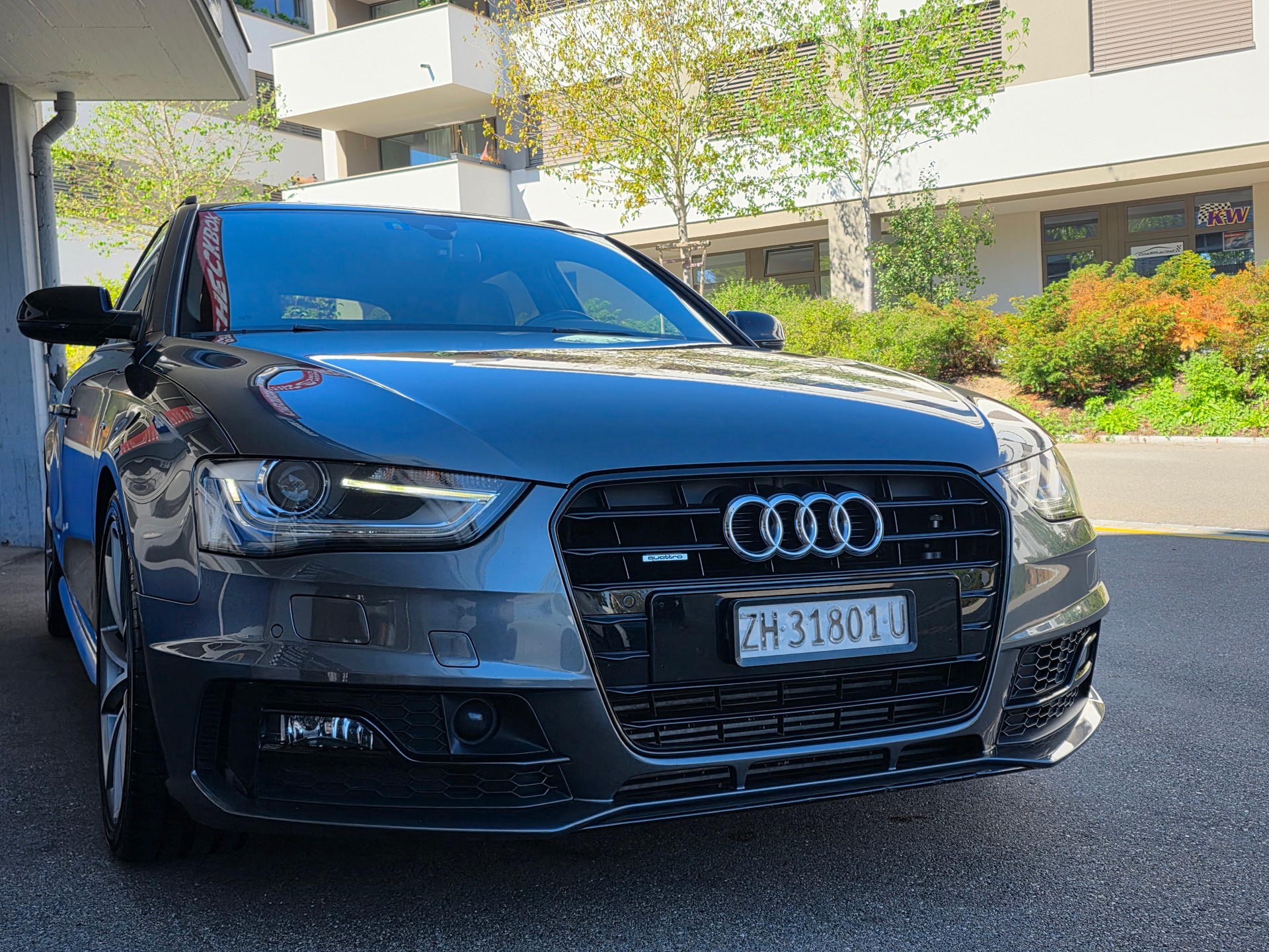 AUDI A4 Avant 3.0 TDI clean diesel quattro s-tronic-image-3