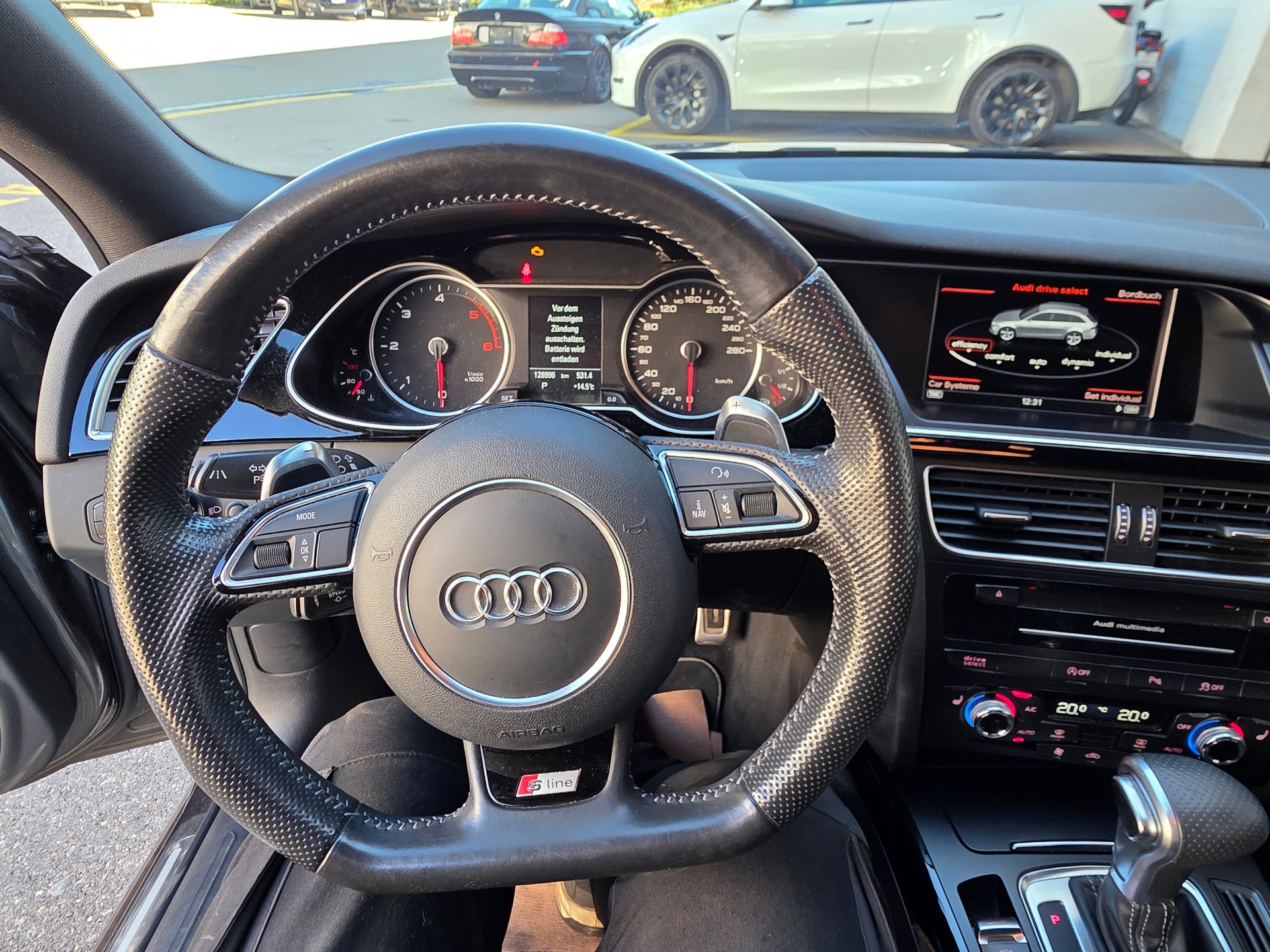 AUDI A4 Avant 3.0 TDI clean diesel quattro s-tronic-image-16