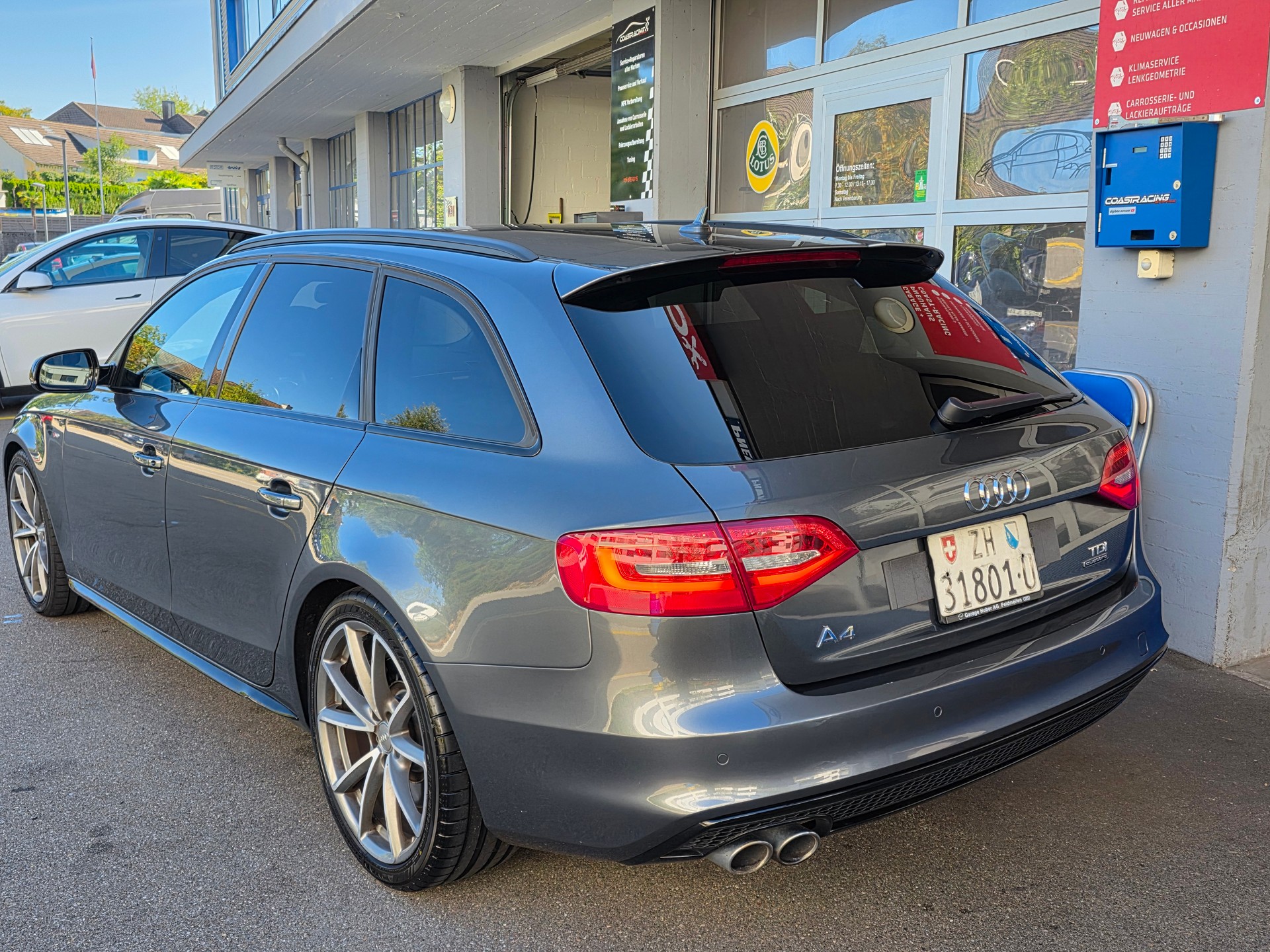 AUDI A4 Avant 3.0 TDI clean diesel quattro s-tronic-image-6