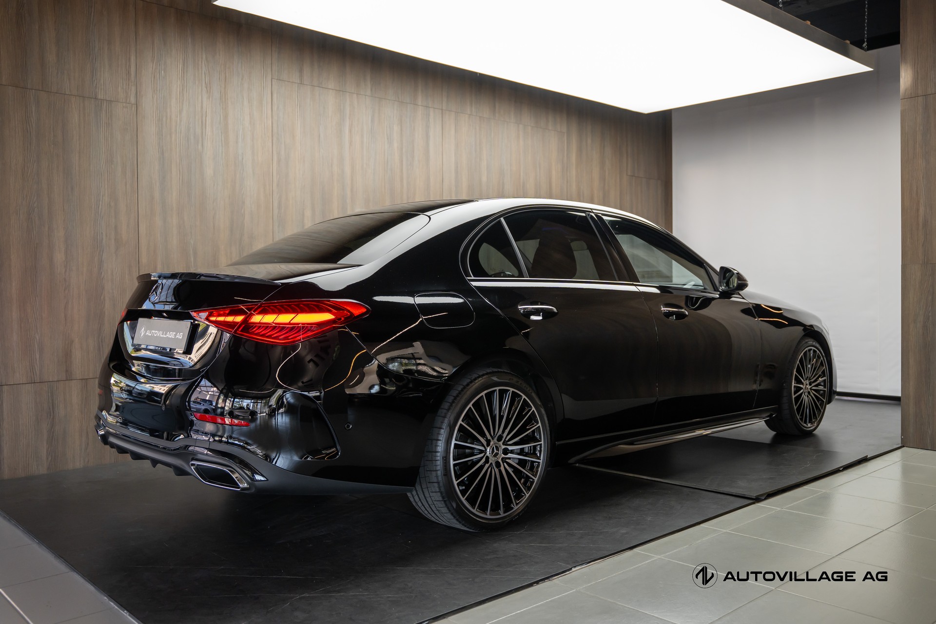 MERCEDES-BENZ C 220 d 4 Matic-image-7