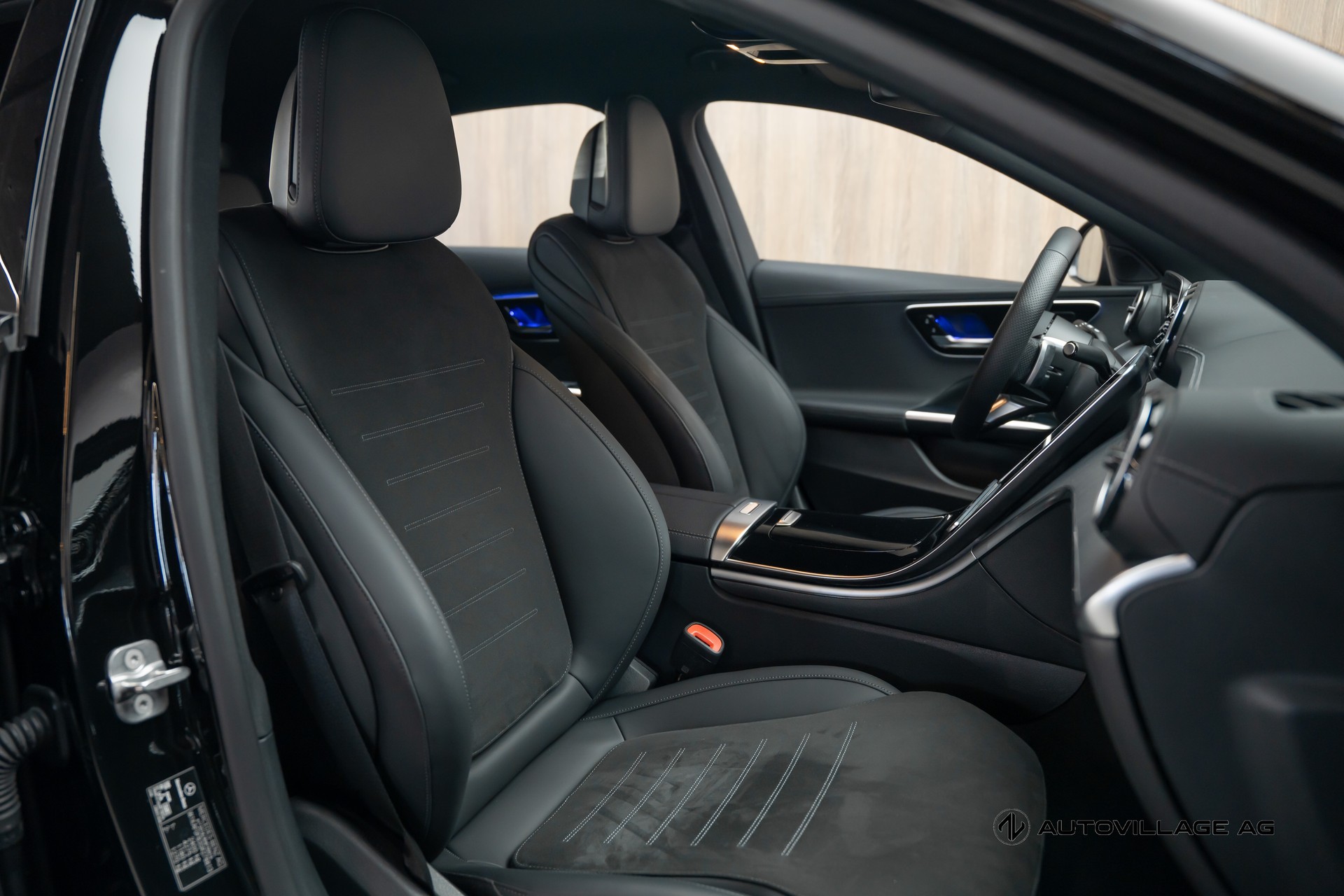 MERCEDES-BENZ C 220 d 4 Matic-image-6