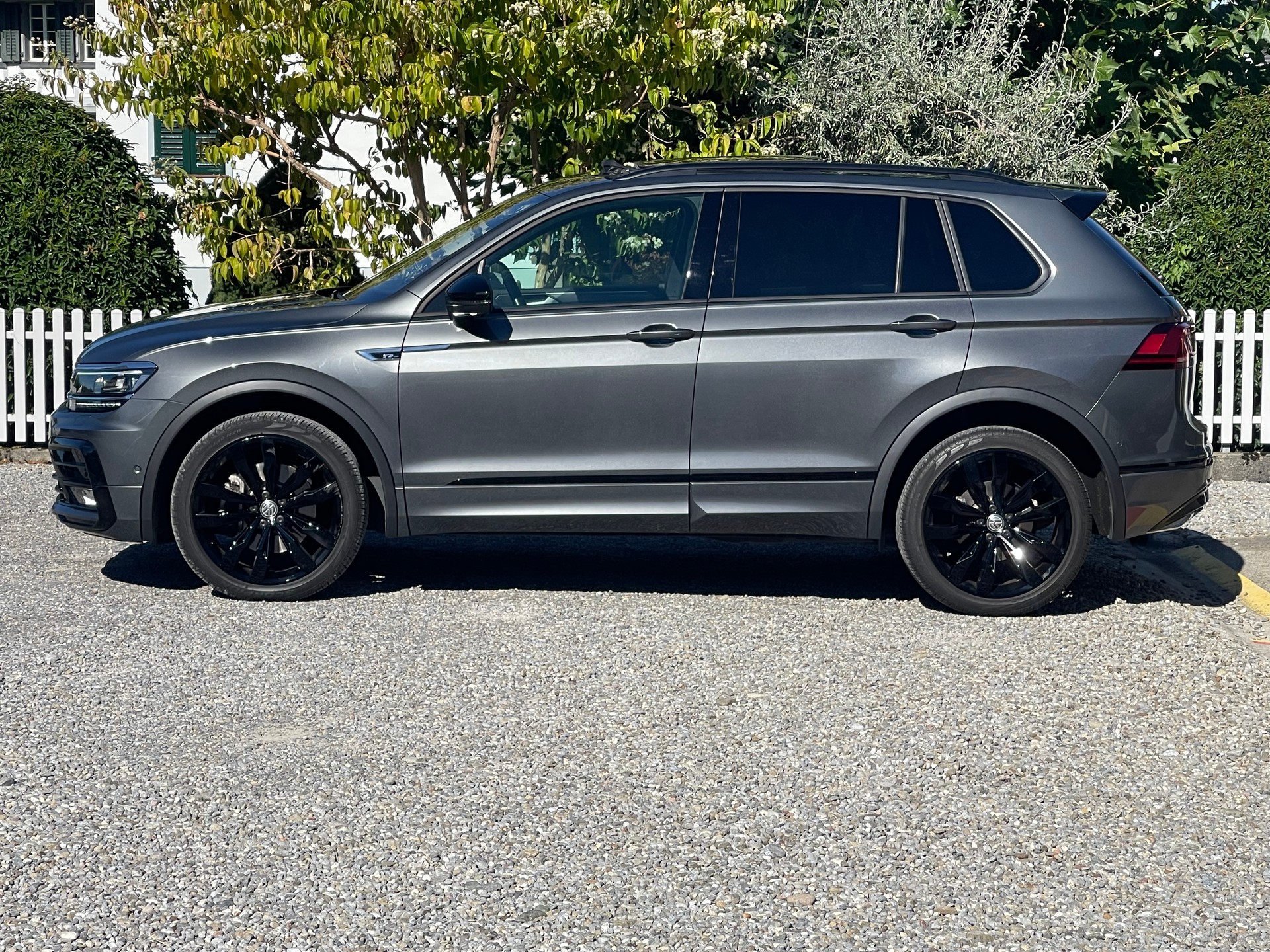 VW Tiguan 2.0TSI Highline 4Motion DSG-image-3