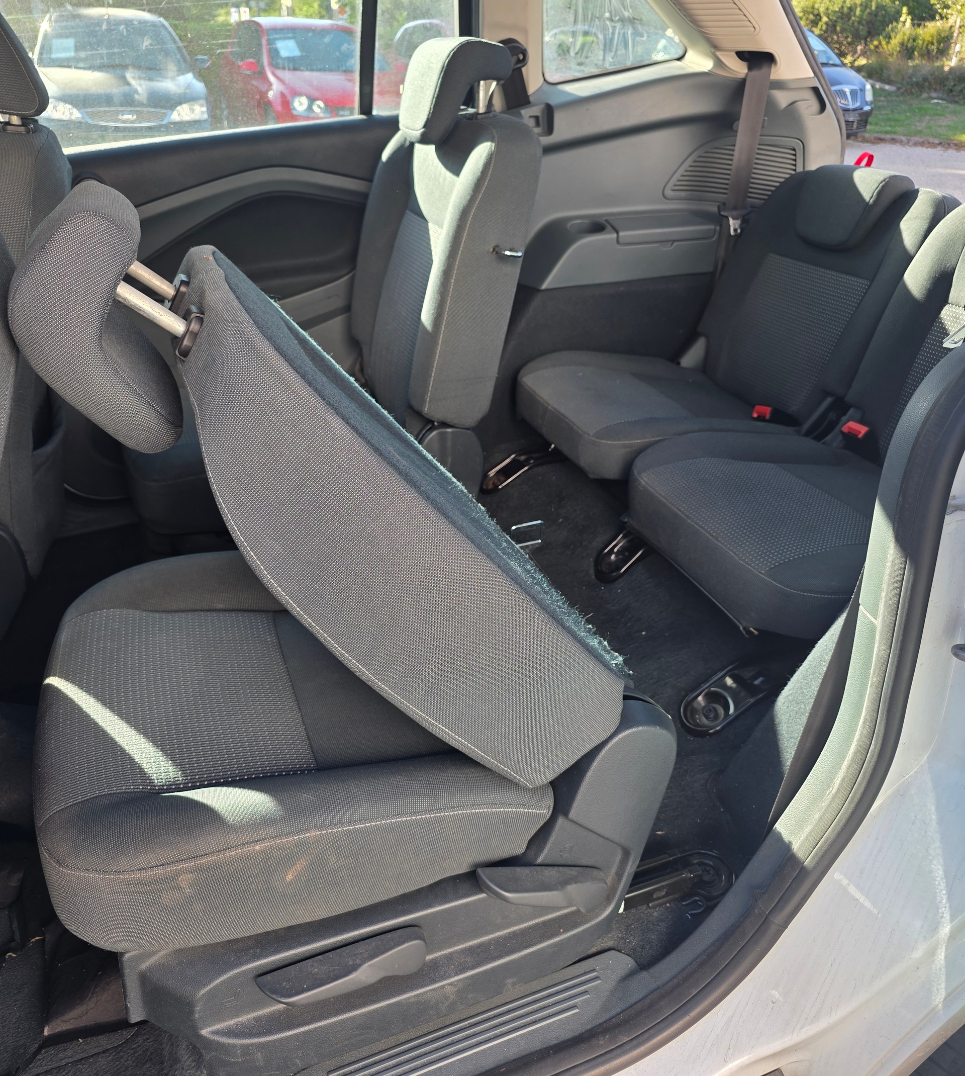 FORD Grand C-Max 2.0 TDCi Titanium PowerShift-image-7
