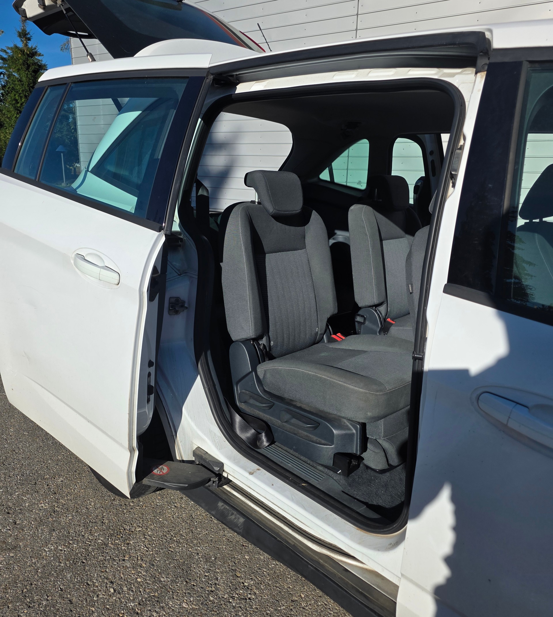 FORD Grand C-Max 2.0 TDCi Titanium PowerShift-image-8