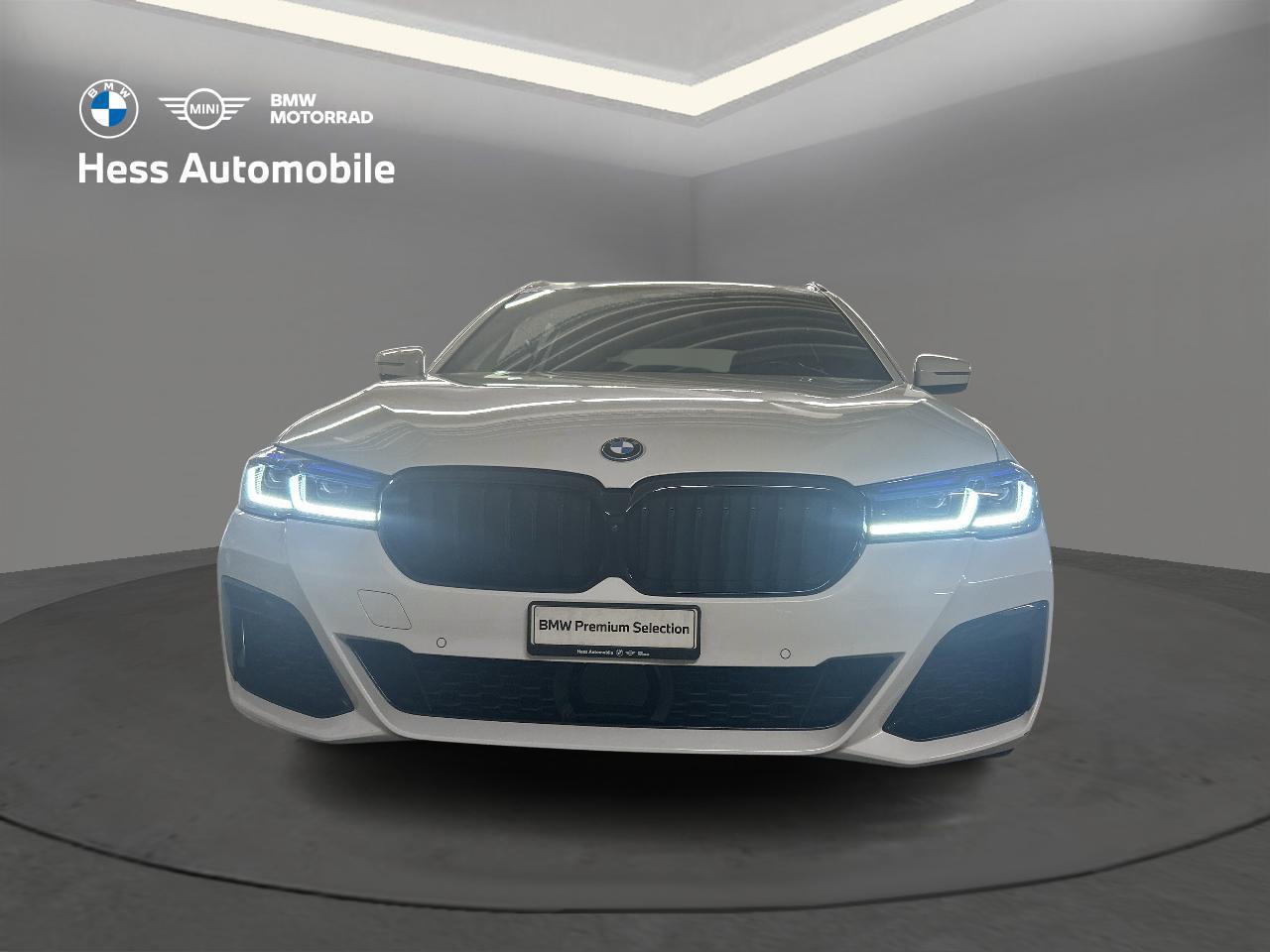 BMW 530e Touring xDrive M Sport-image-7