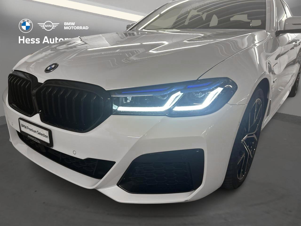 BMW 530e Touring xDrive M Sport-image-8