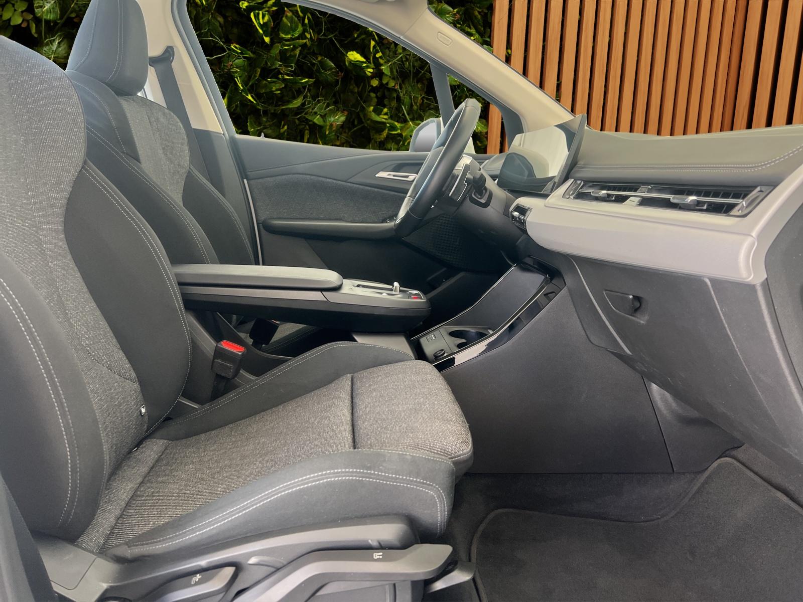 BMW 230e xDrive Active Tourer (CH)⛽ + 🔌-image-11