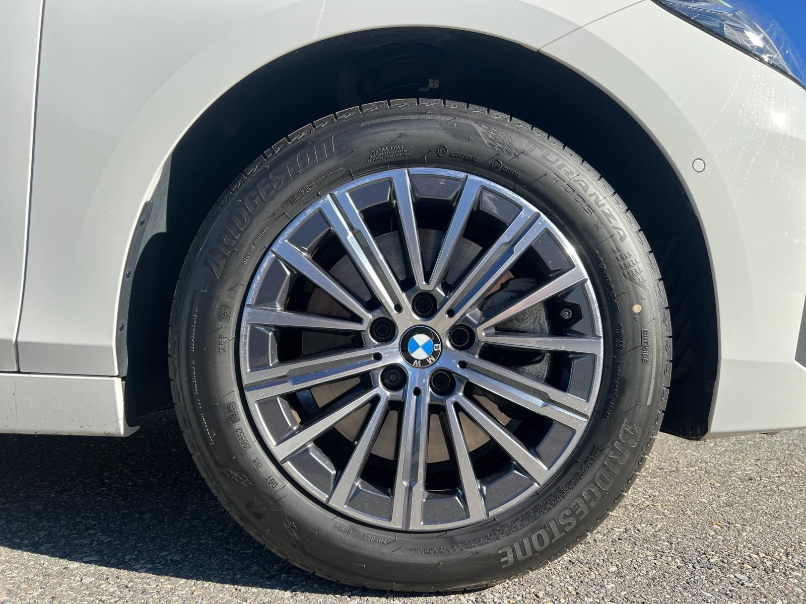 BMW 230e xDrive Active Tourer (CH)⛽ + 🔌-image-9