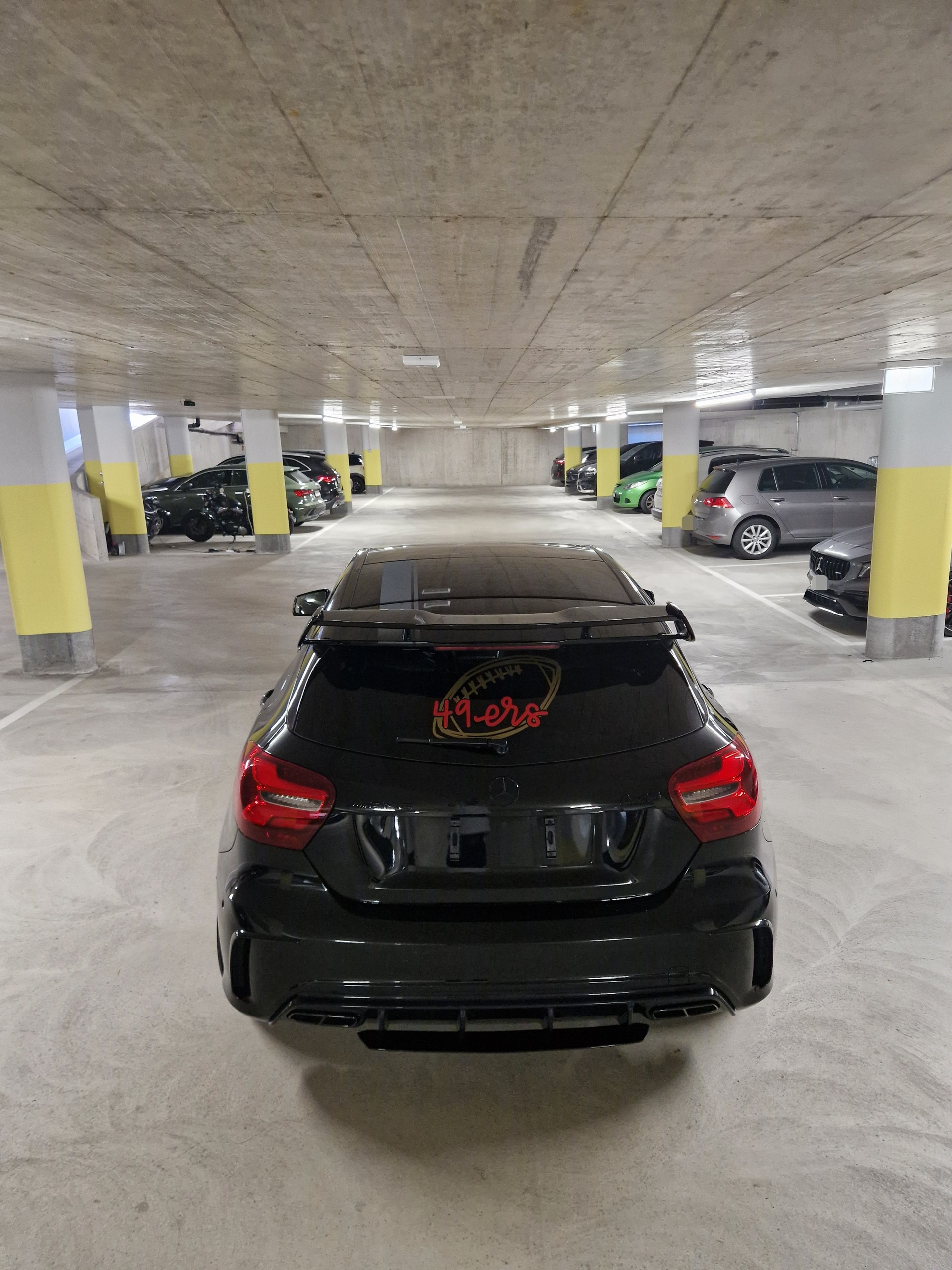 MERCEDES-BENZ A 45 AMG 4m-image-4