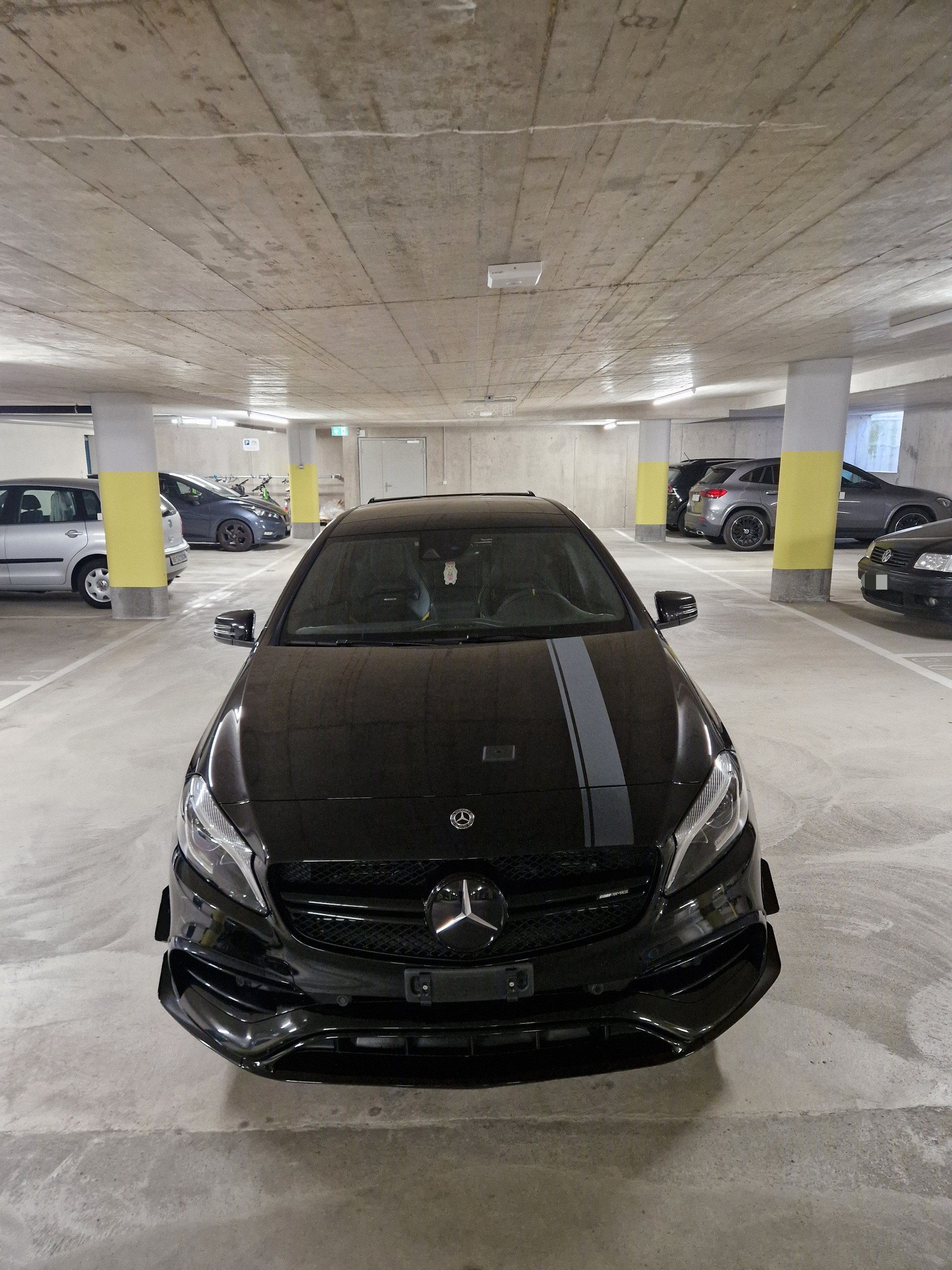 MERCEDES-BENZ A 45 AMG 4m-image-1