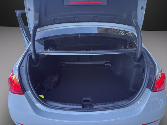MERCEDES-BENZ C 220 d 4 M Swiss Star-image-10