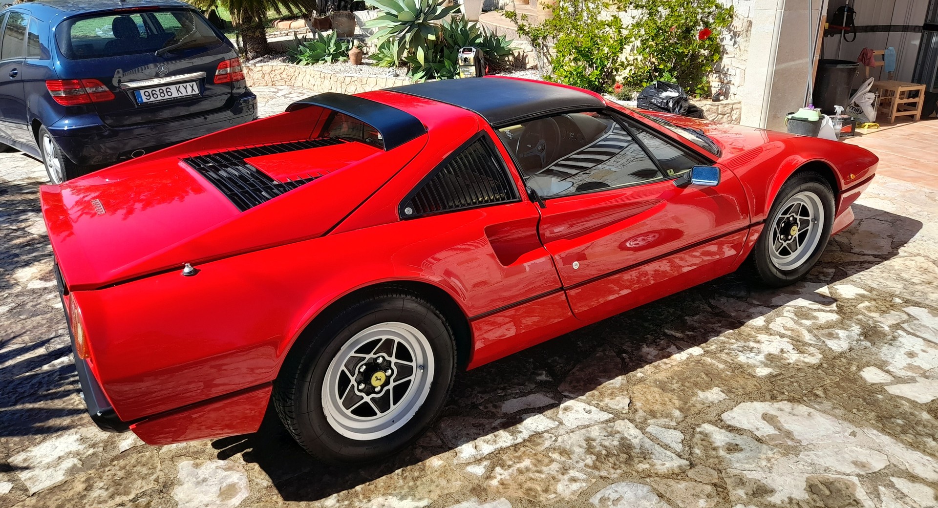 FERRARI 308 GTS / I TARGA-image-4