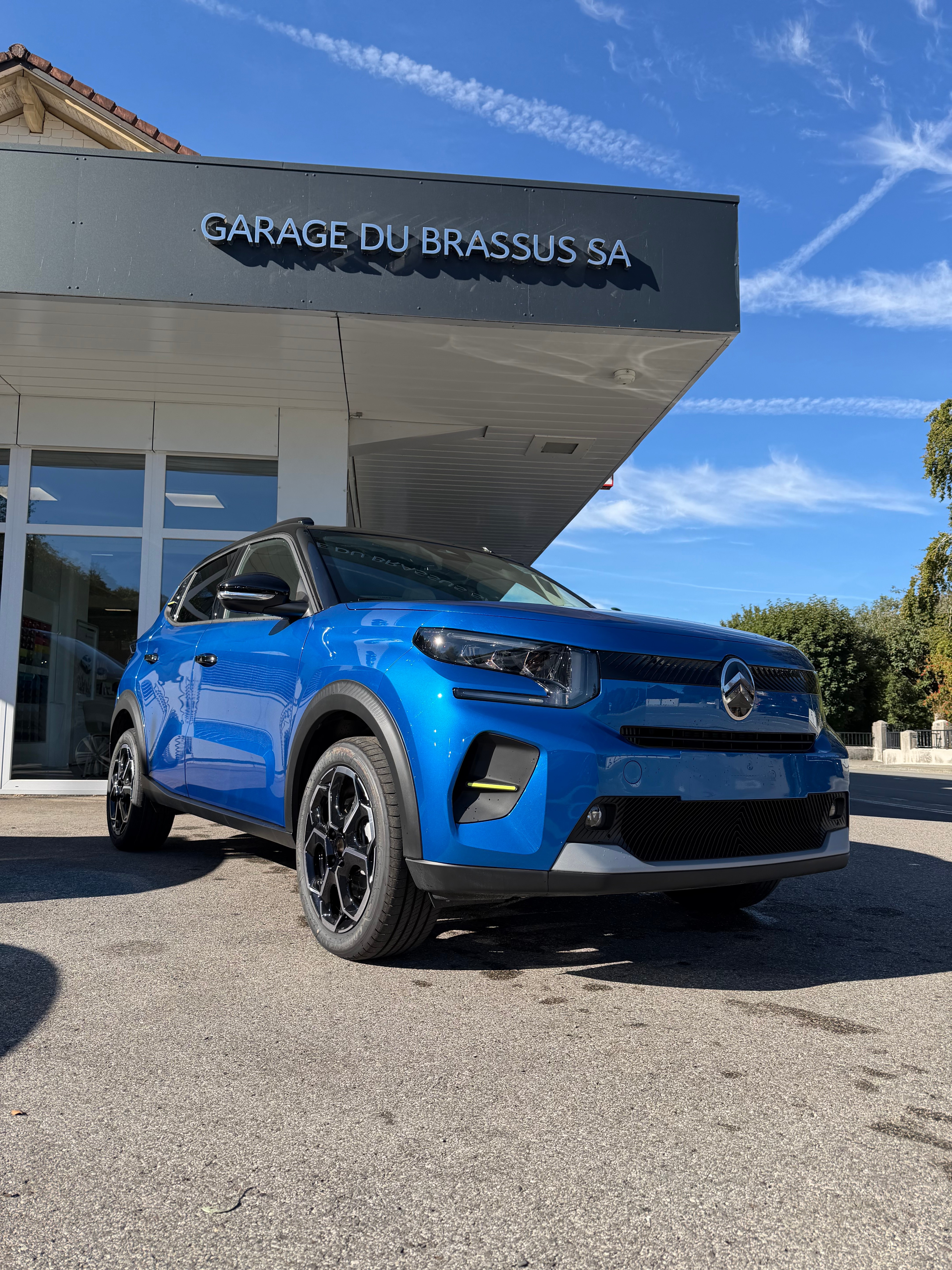 Car photo