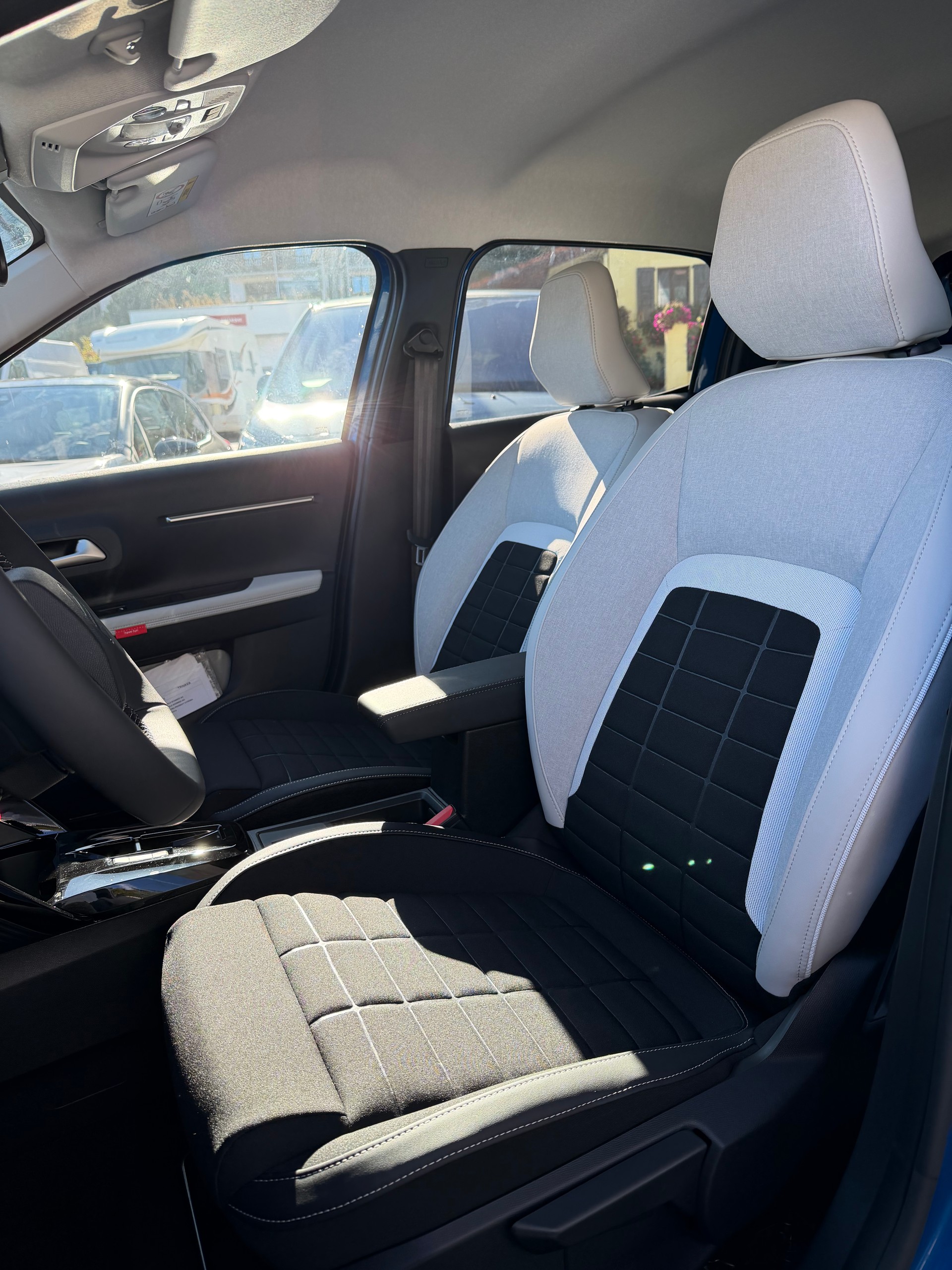 CITROEN C3 1.2i MHEV Max-image-1