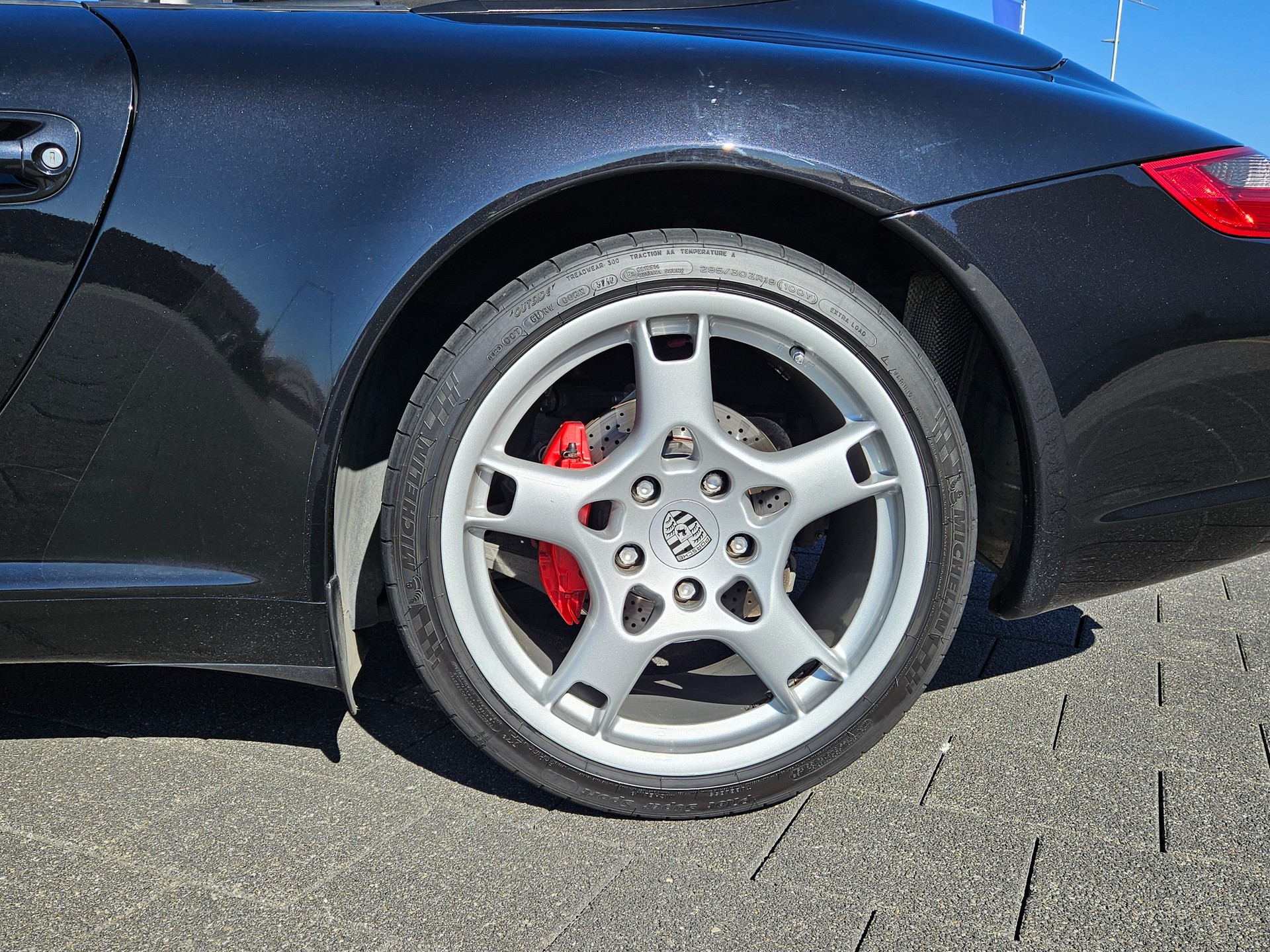 PORSCHE 3.6 Carrera Cabrio-image-11