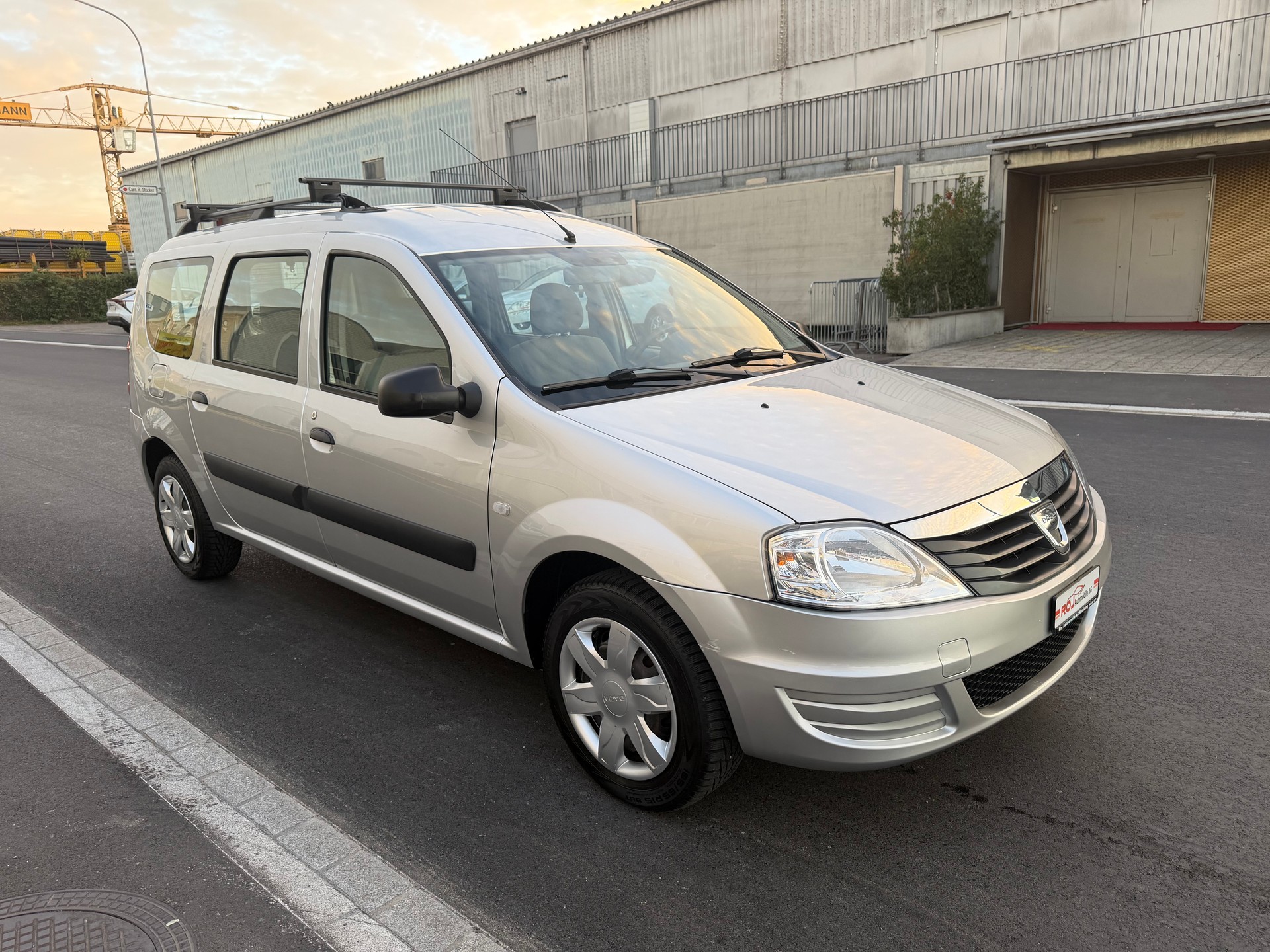DACIA Logan 1.6 Ambiance-image-3