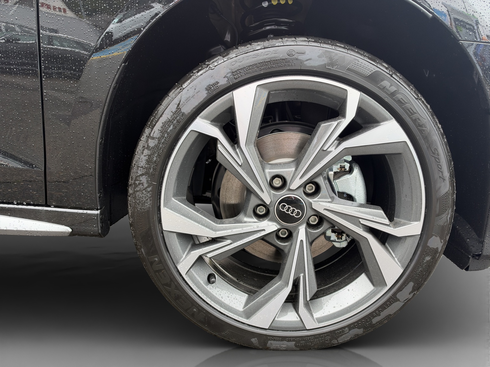 AUDI A3 Sportback TFSI 110 kW S line Attraction S tronic-image-13