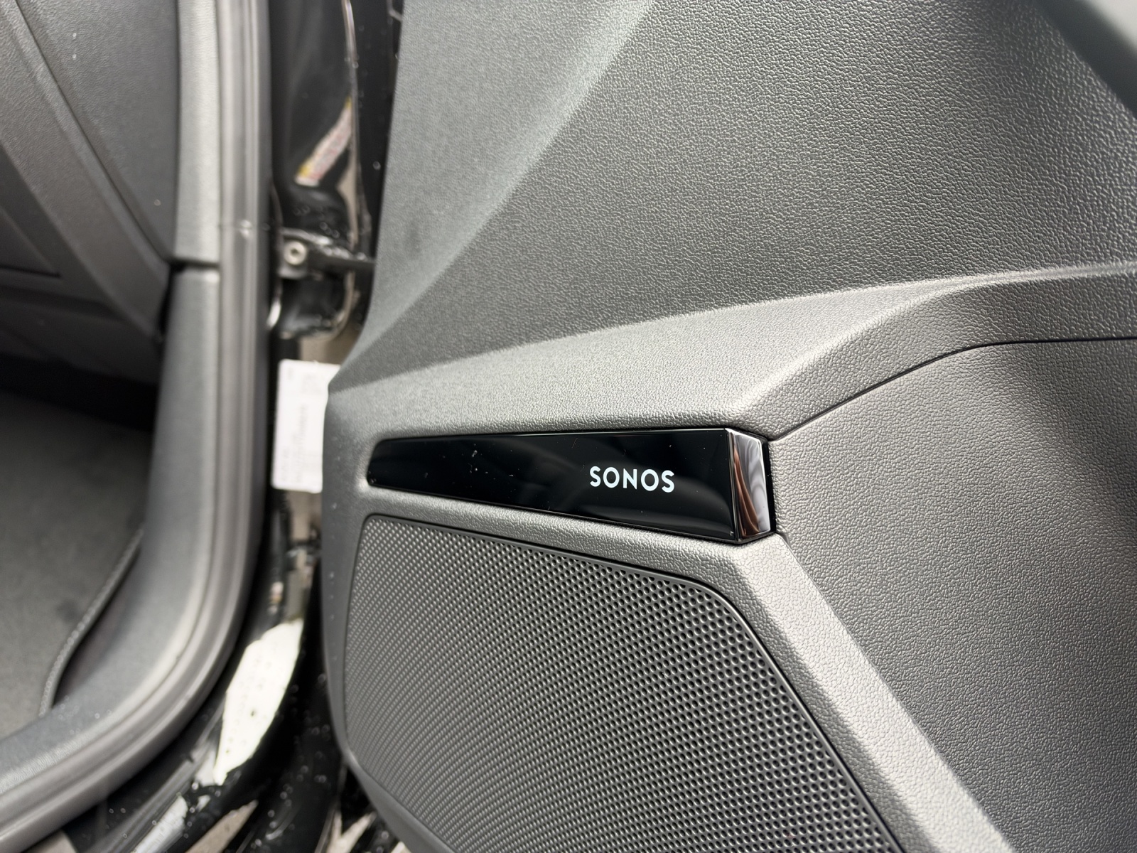 AUDI A3 Sportback TFSI 110 kW S line Attraction S tronic-image-15
