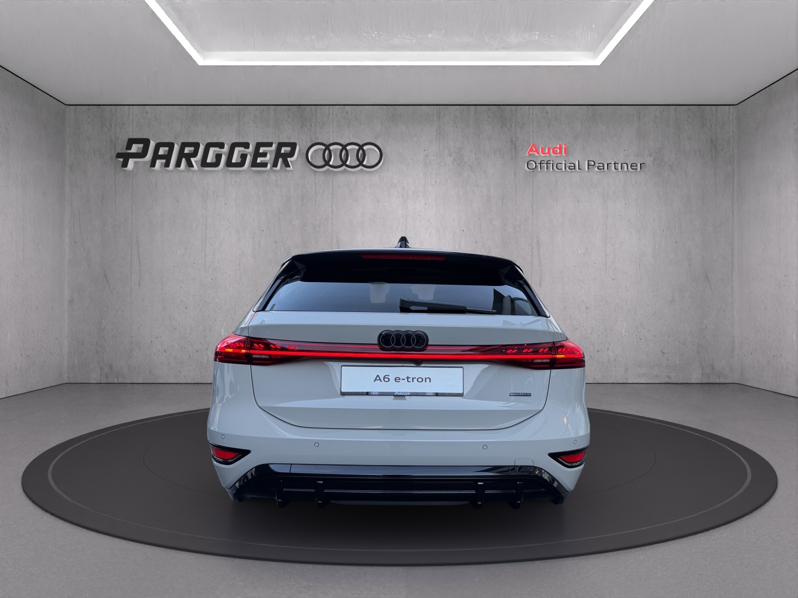 AUDI A6 Avant e-tron quattro-image-3