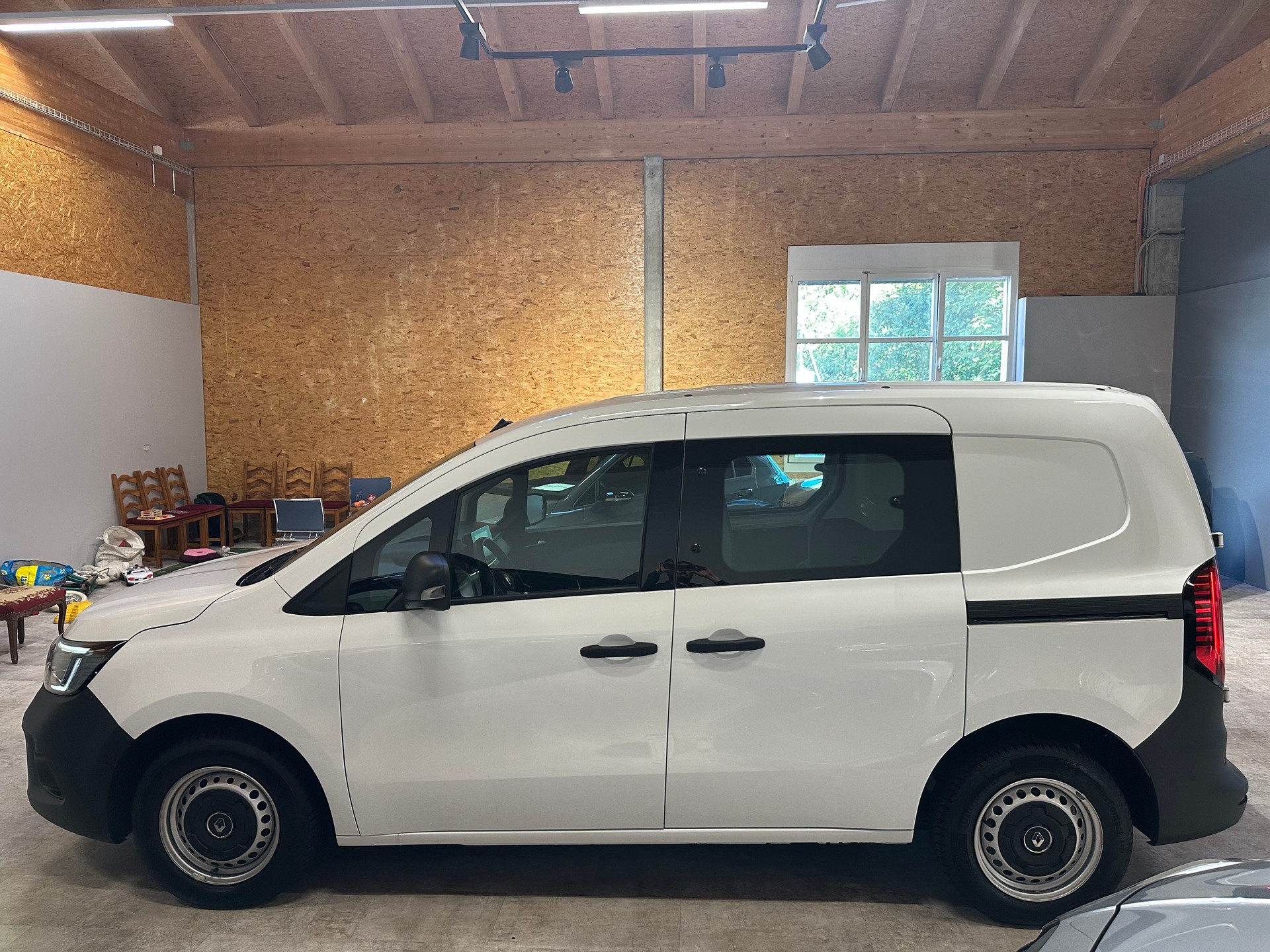 RENAULT Kangoo Van 1.5 dCi Standard 95 Extra/RFK/Tempomat/Side-Assist/DAB+ uvm.-image-2