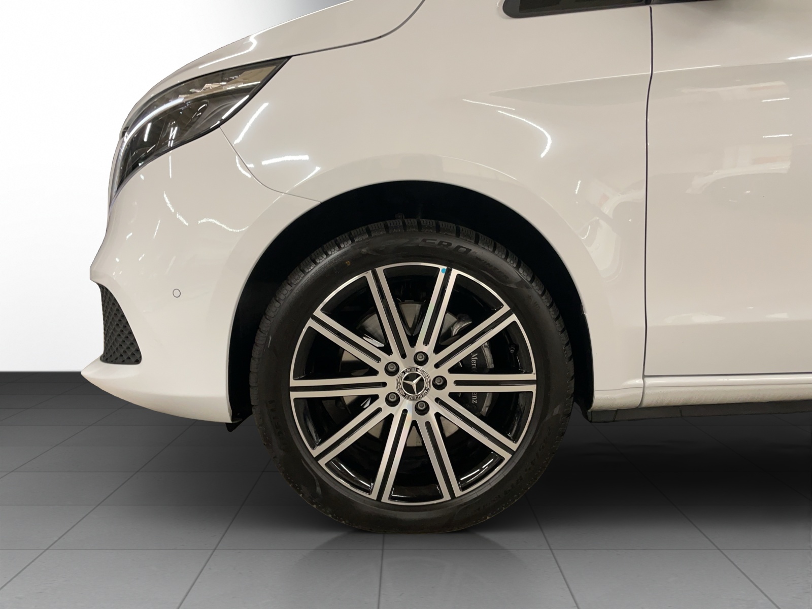 MERCEDES-BENZ V 250 d lang Trend 4Matic 9G-Tronic-image-6