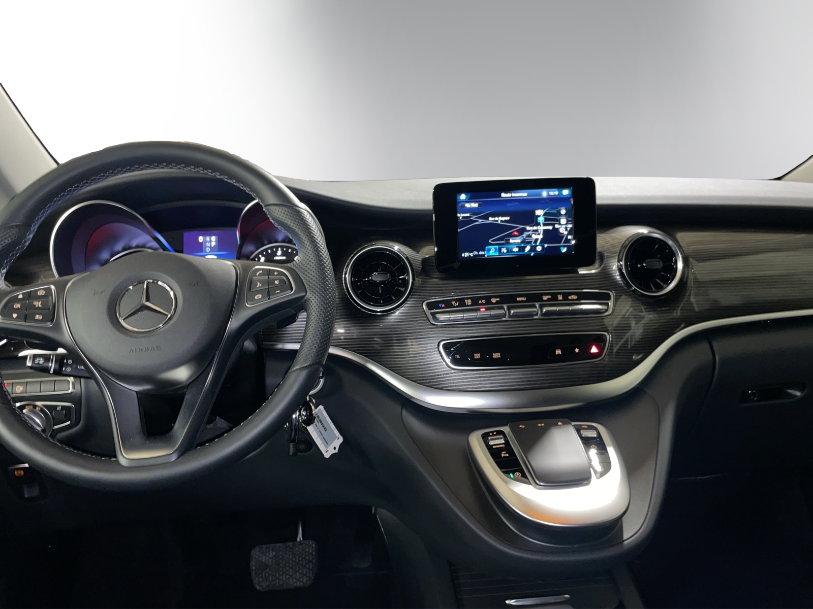 MERCEDES-BENZ V 250 d lang Trend 4Matic 9G-Tronic-image-11