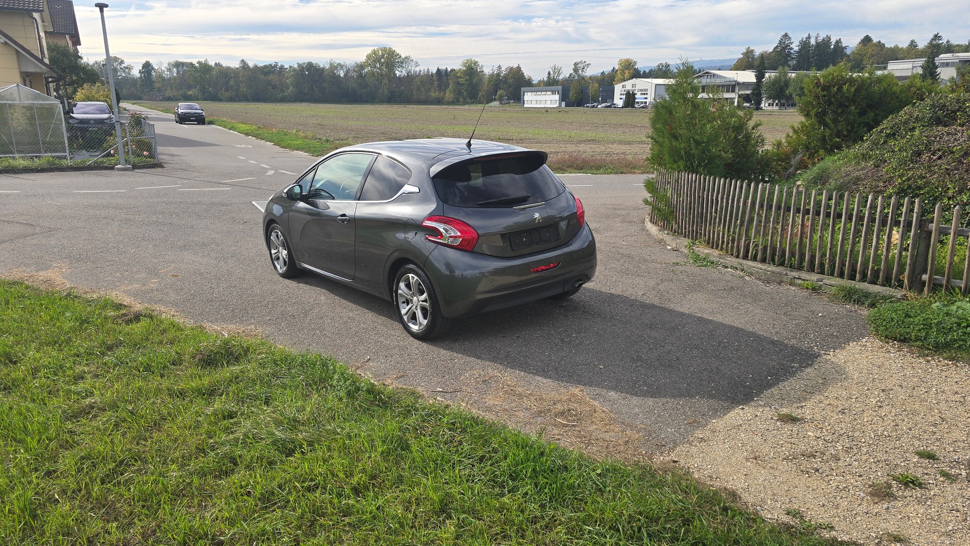 PEUGEOT 208 1.6 VTI Allure-showroom-element-2