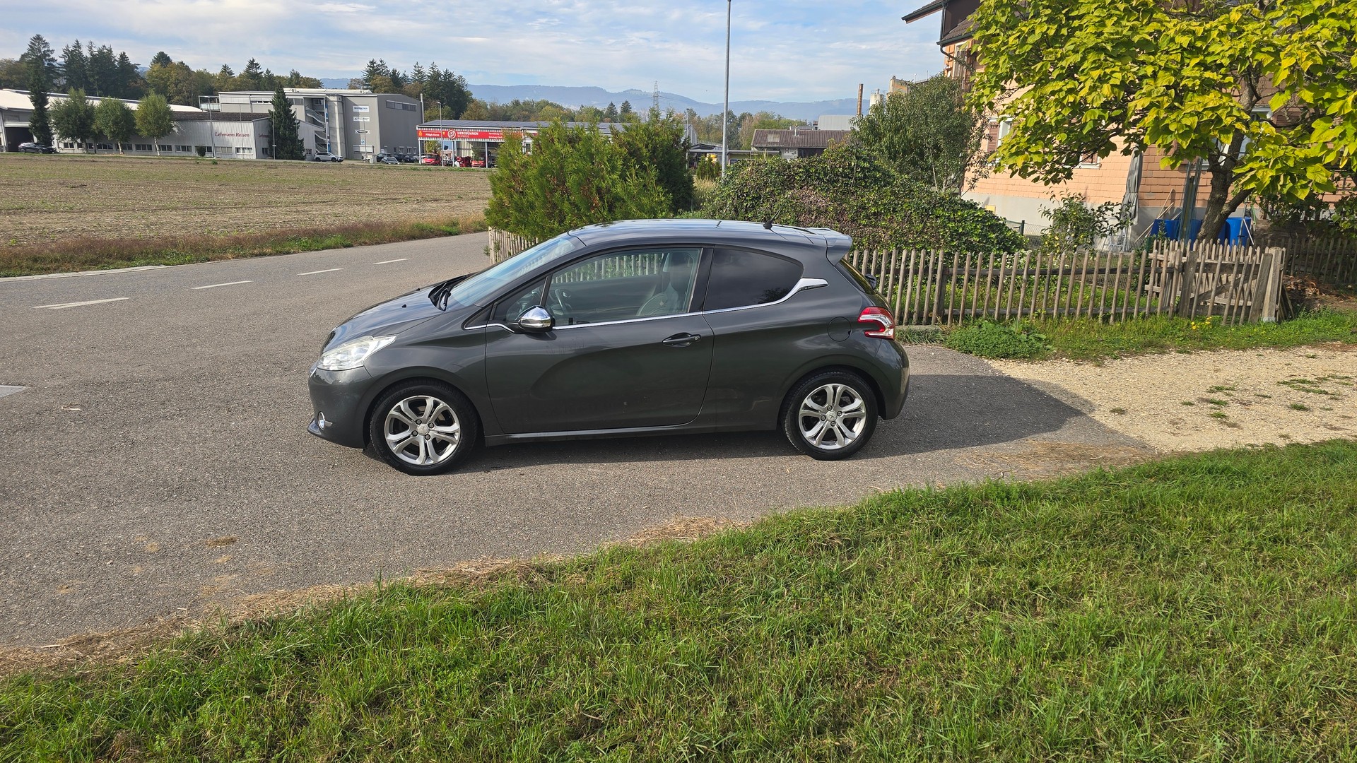 PEUGEOT 208 1.6 VTI Allure-showroom-element-3