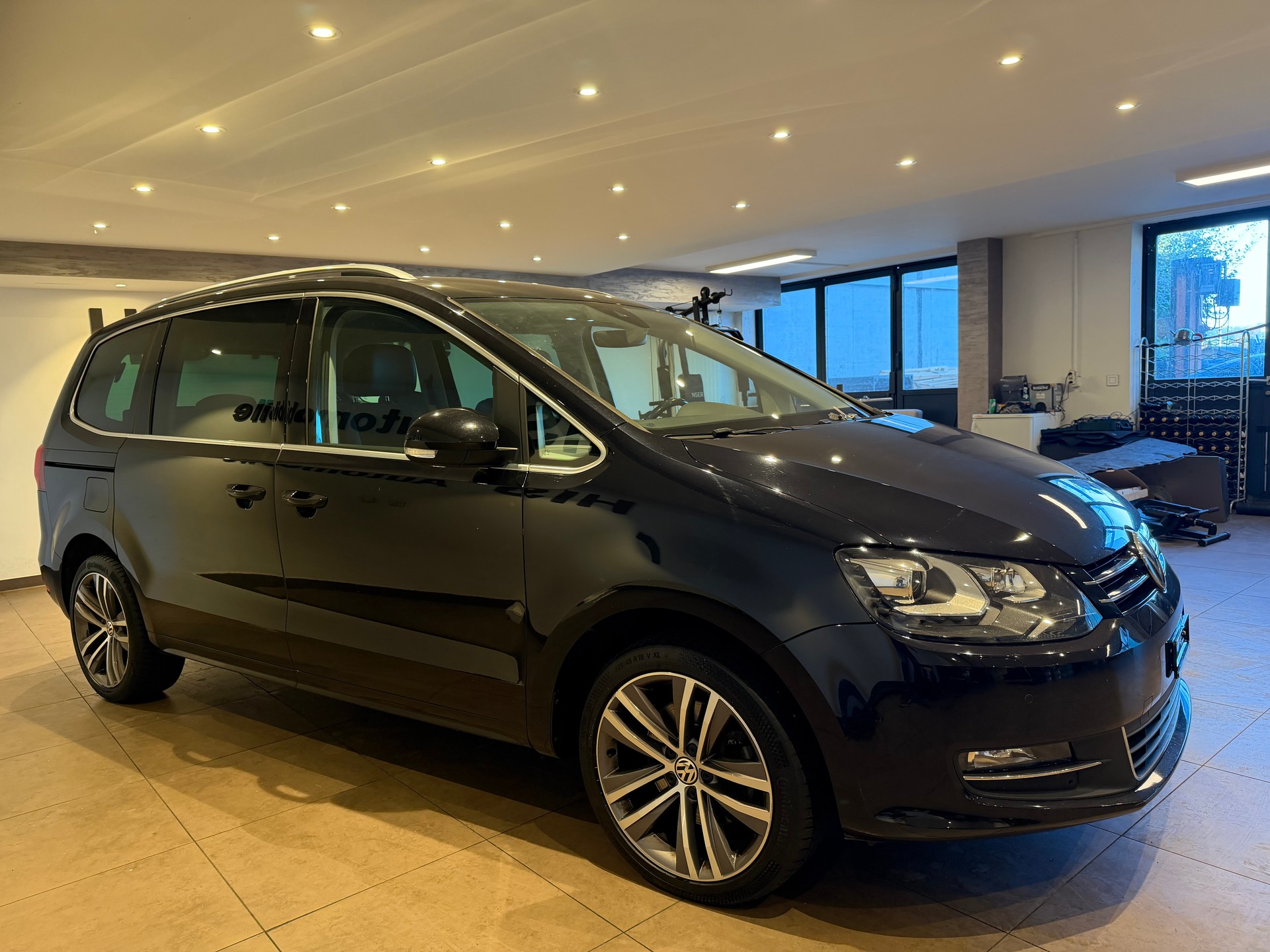 VW Sharan 2.0 TDI SCR Highline DSG 4m-image-8