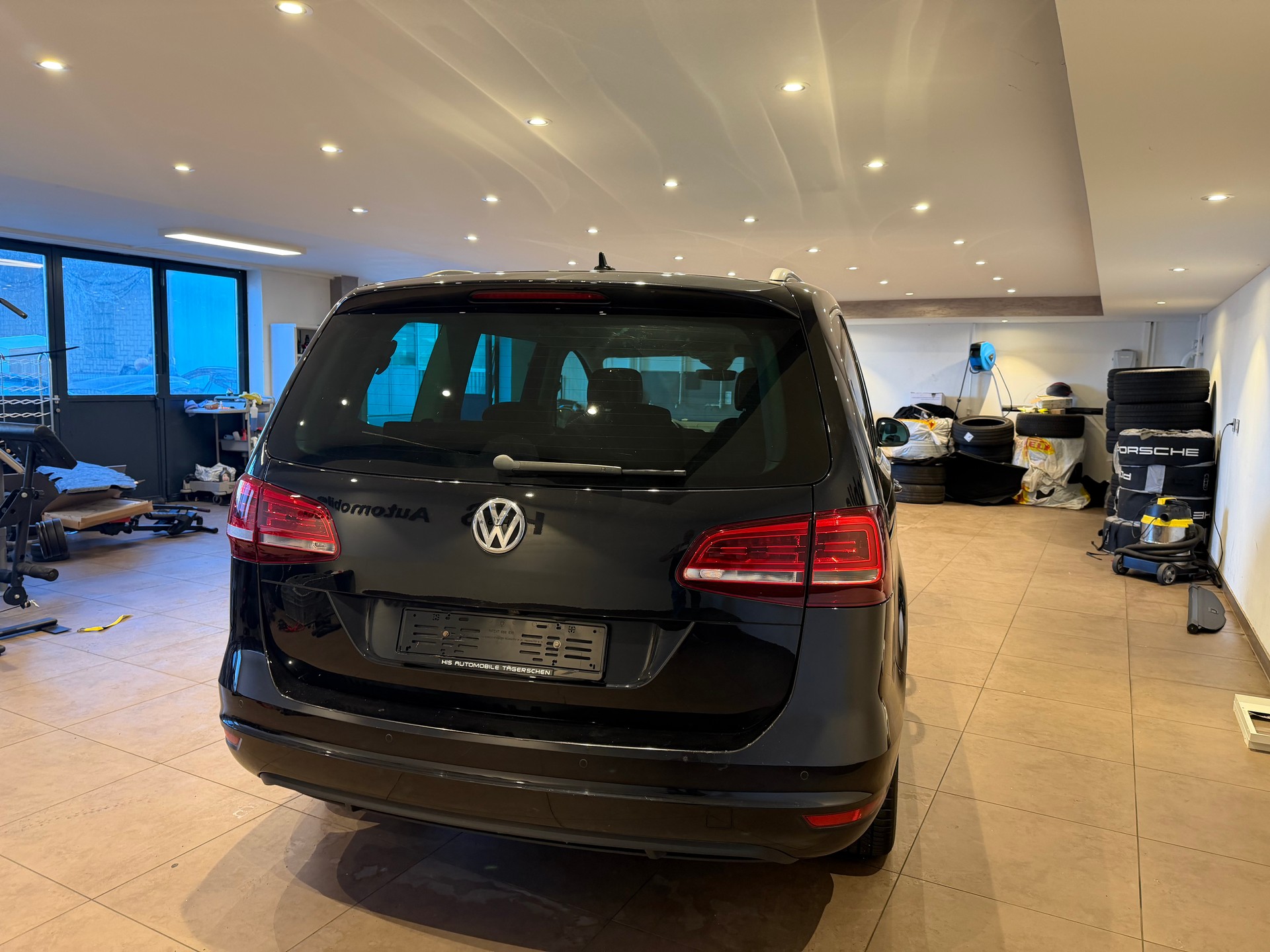 VW Sharan 2.0 TDI SCR Highline DSG 4m-image-4