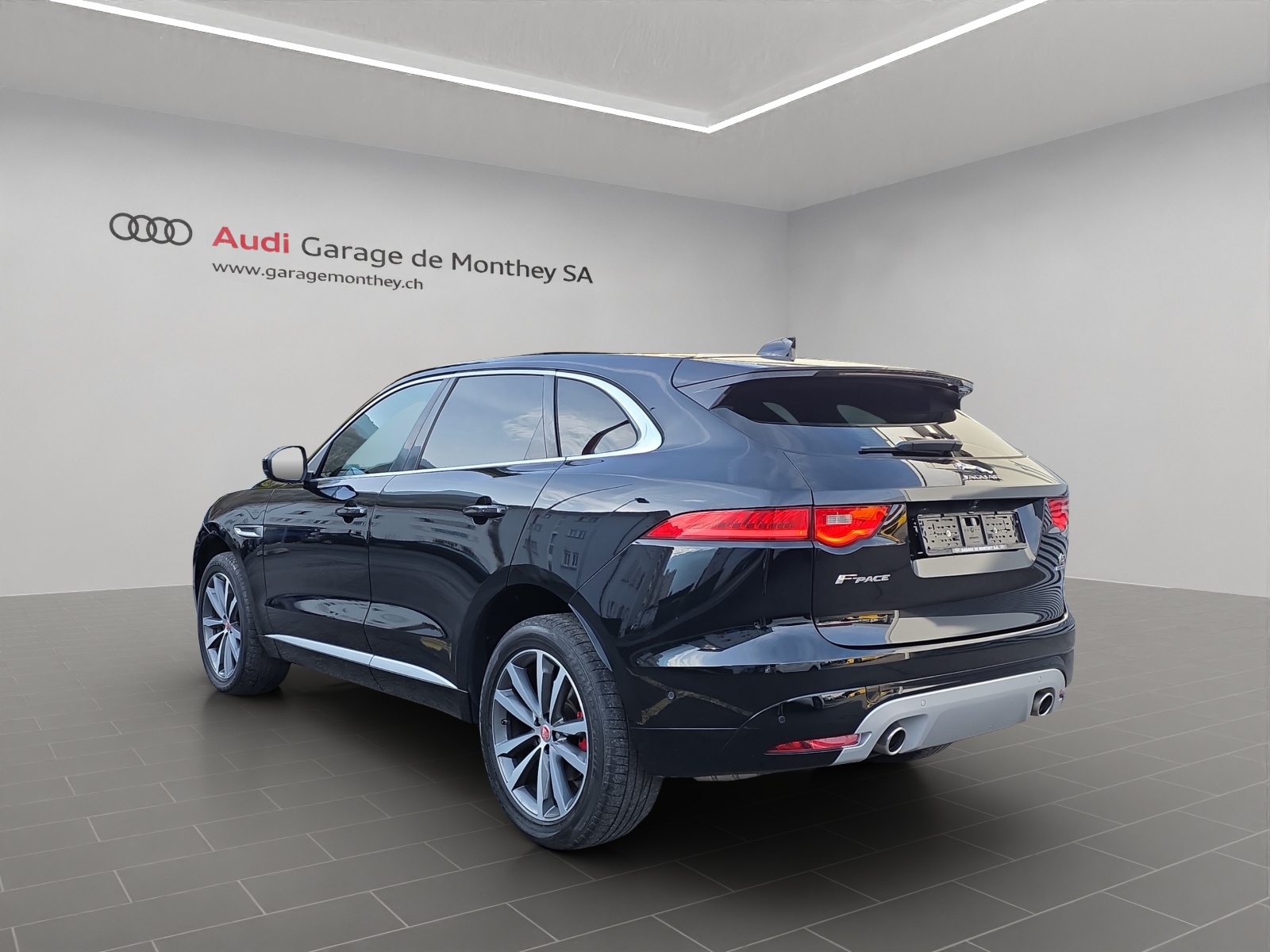 JAGUAR F-Pace 3.0 TD S AWD Automatik-image-5