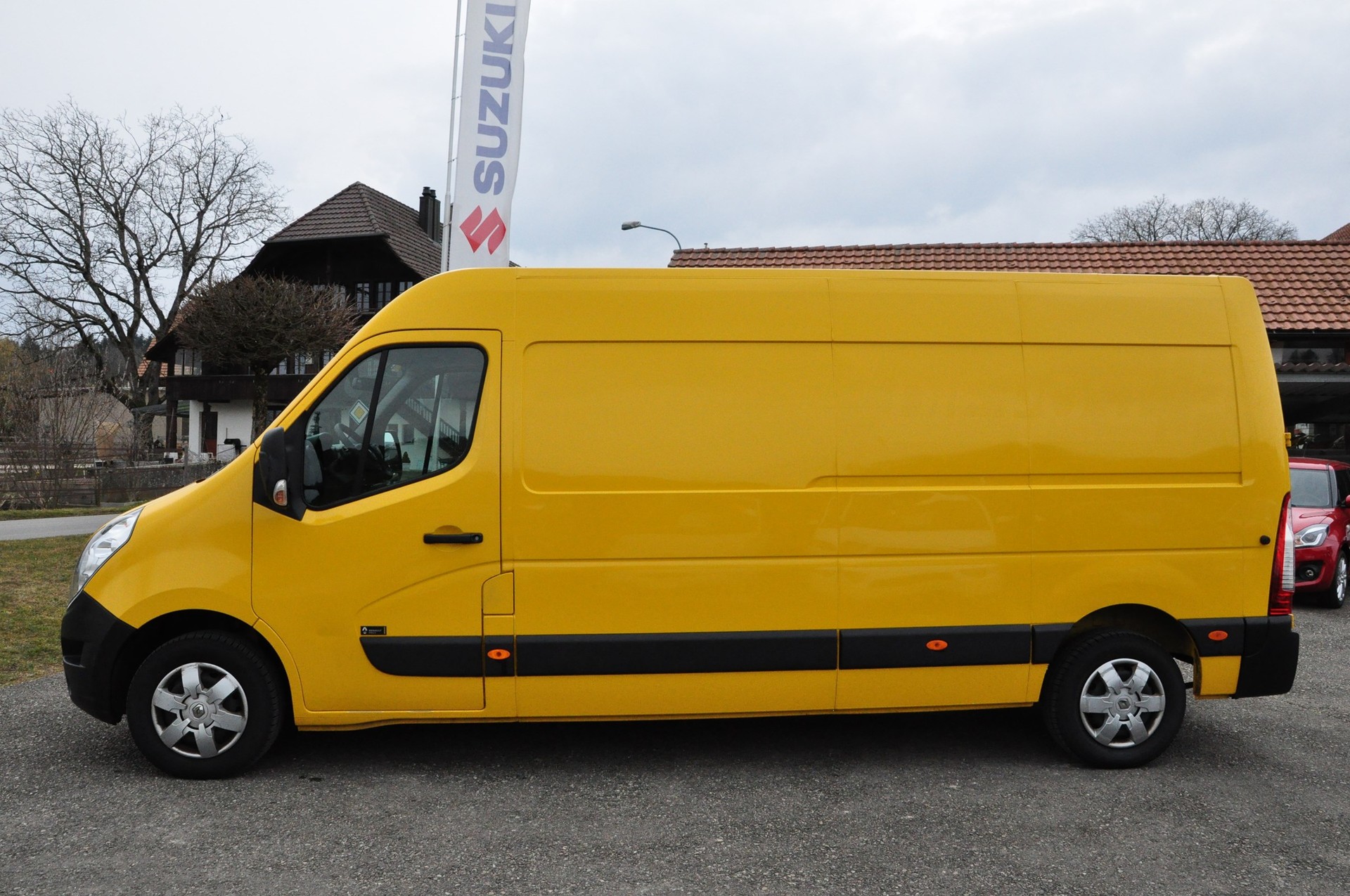 RENAULT Master T35 2.3dCi 130 L3H2-image-2