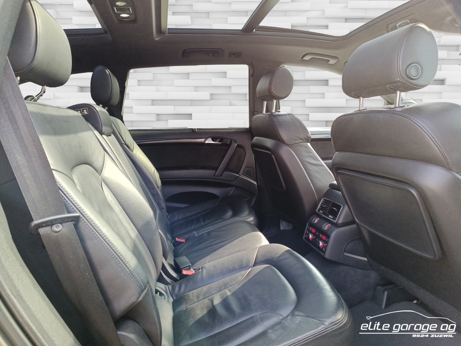 AUDI Q7 4.2 TDI quattro S-Line tiptronic-image-12