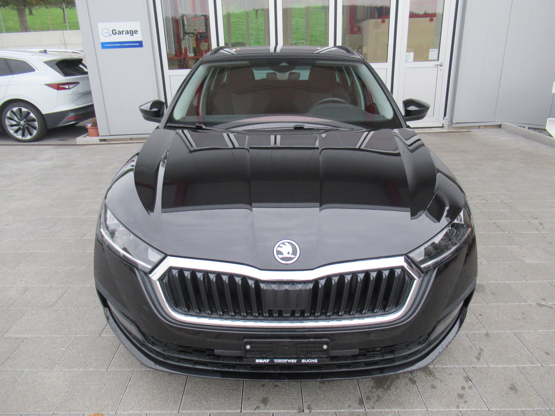 SKODA Octavia Combi 2.0 TDI DSG Ambition 4x4-image-2