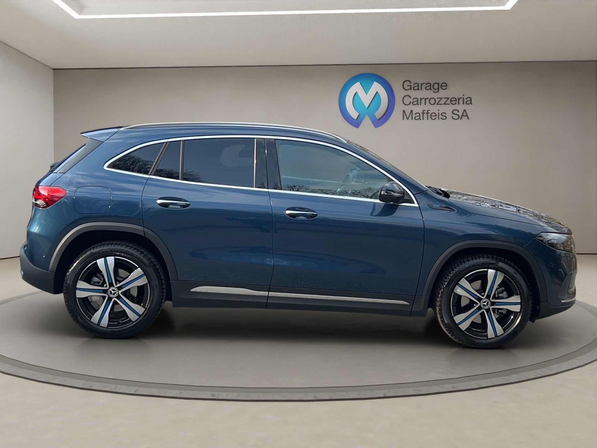 MERCEDES-BENZ EQA 250-image-7