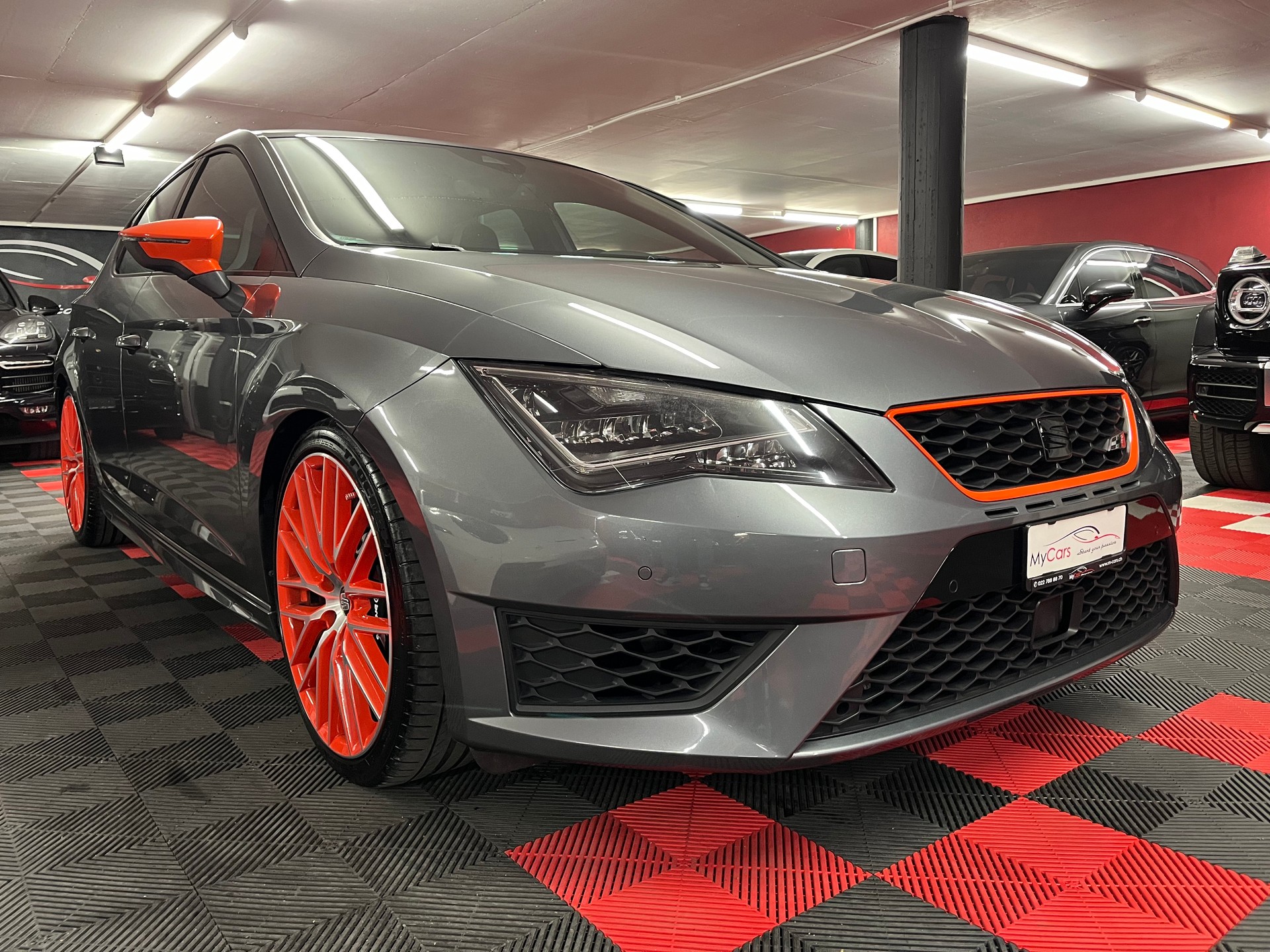 SEAT Leon 2.0 TSI Cupra 290 DSG-image-0