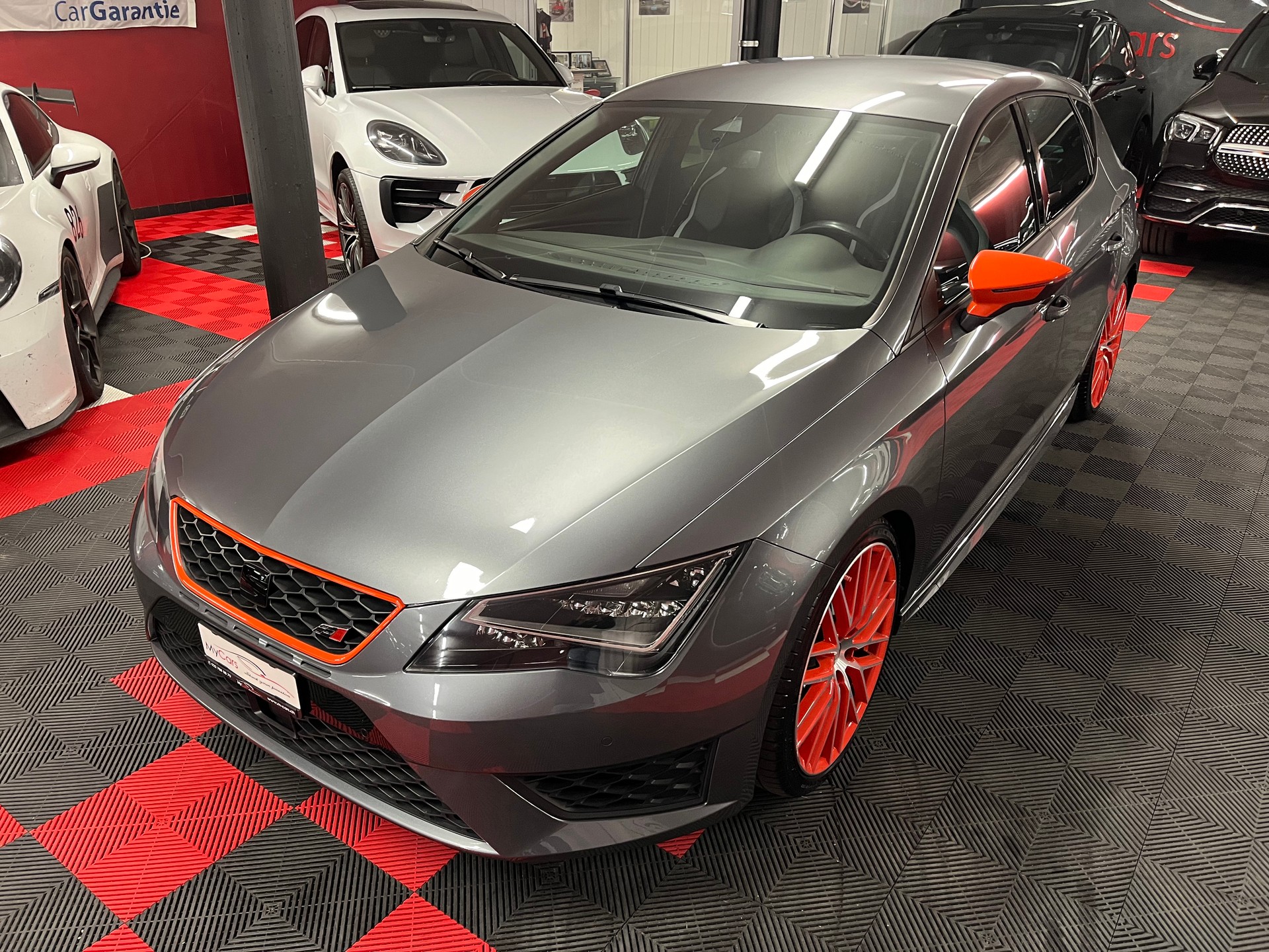 SEAT Leon 2.0 TSI Cupra 290 DSG-image-1