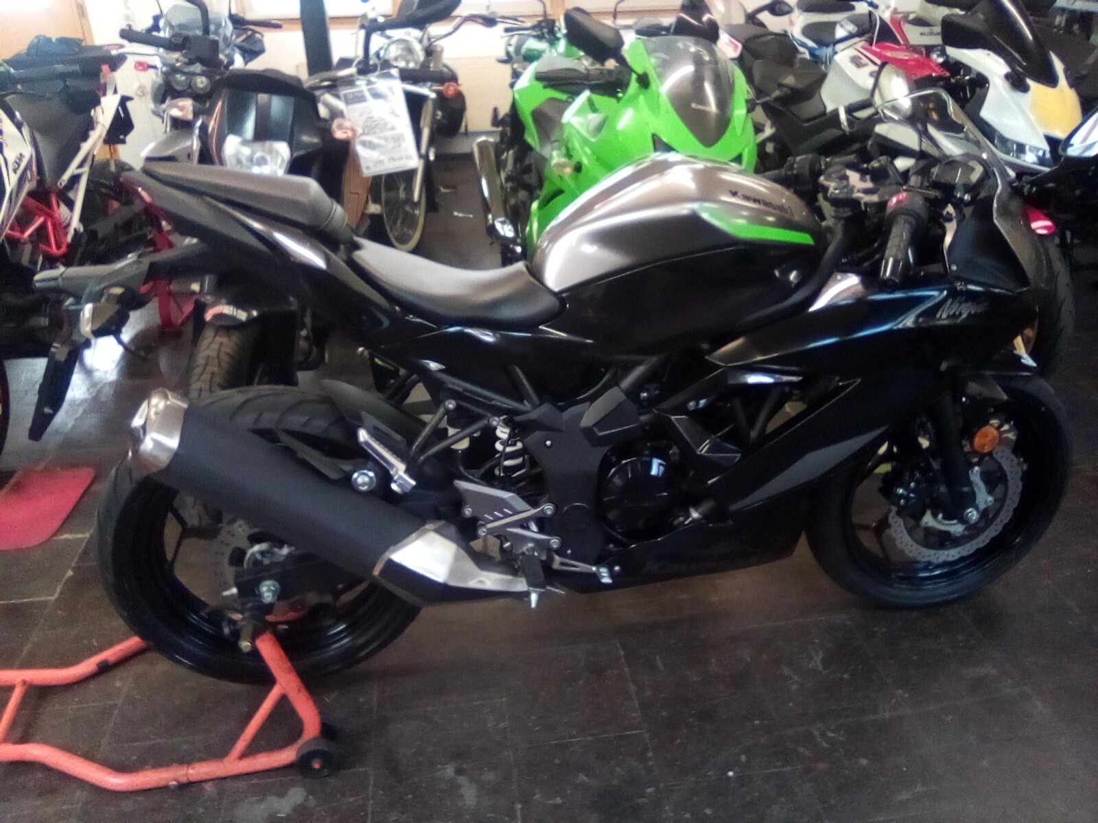 KAWASAKI Ninja 125 ABS-image-8