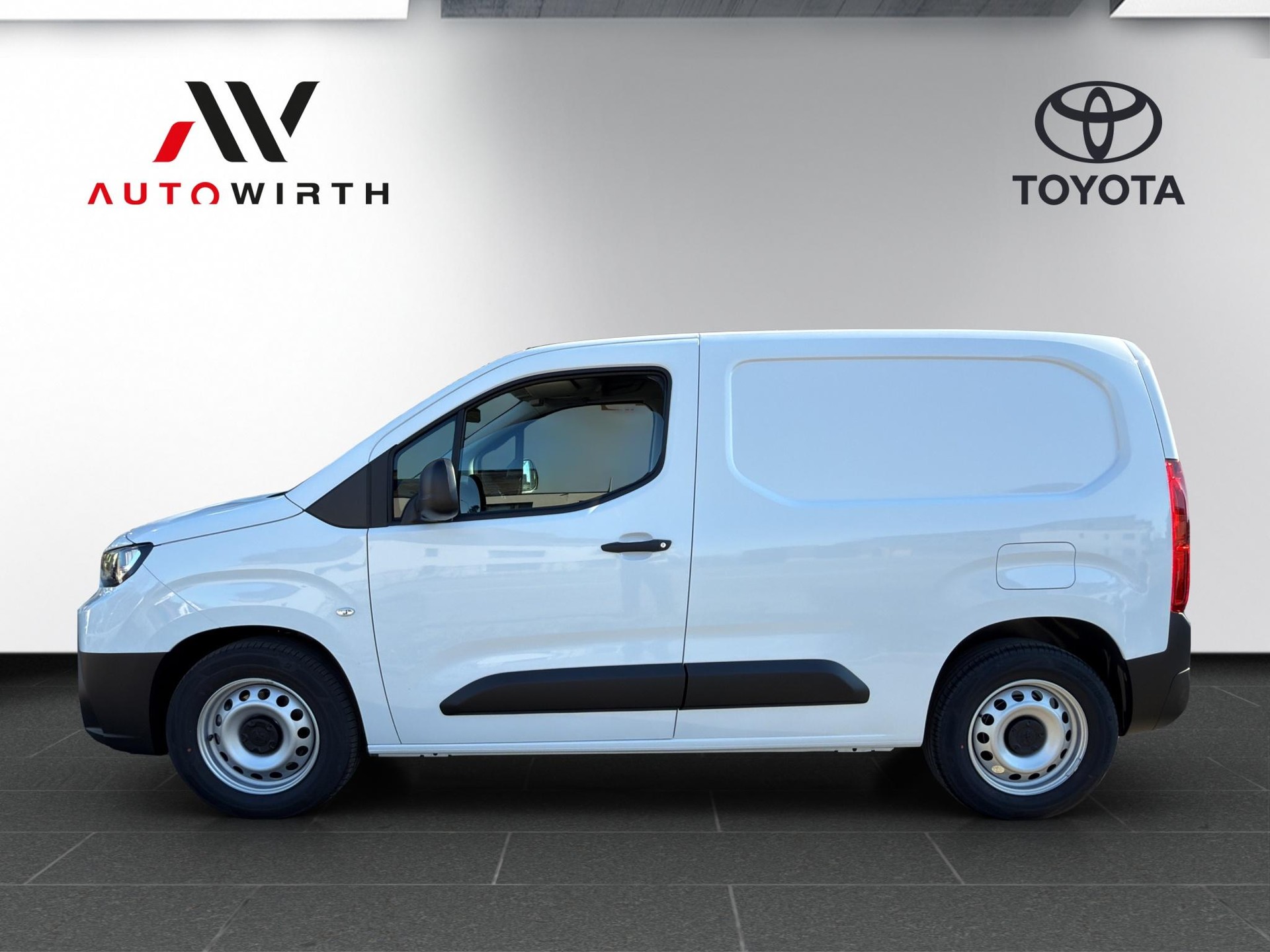 TOYOTA PROACE CITY Van L1 52KWh Active-image-7