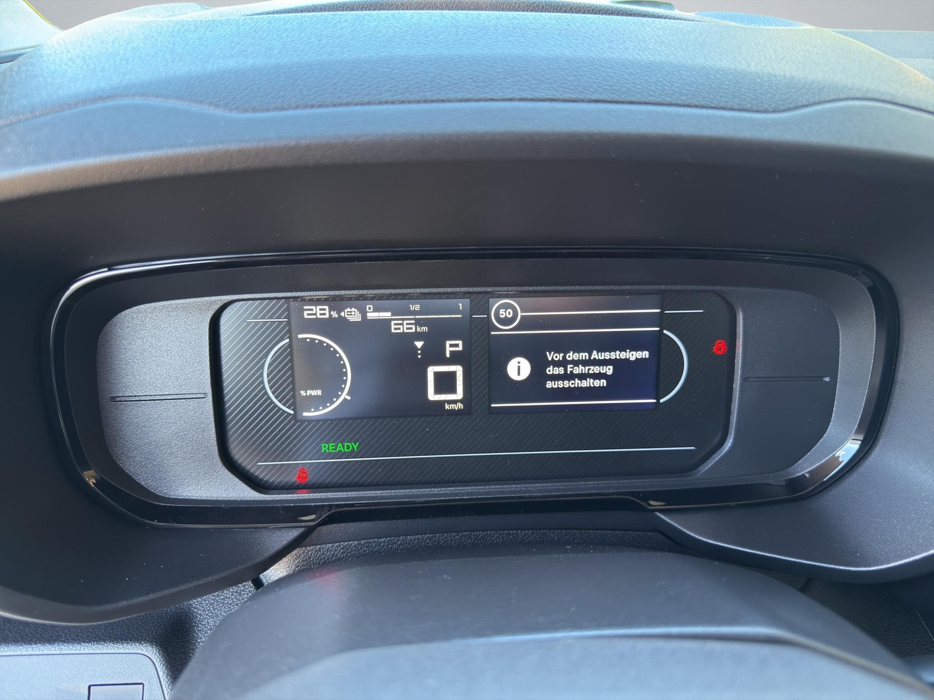 TOYOTA PROACE CITY Van L1 52KWh Active-image-10