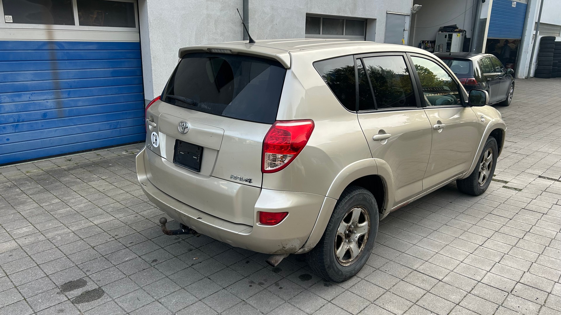 TOYOTA RAV-4 2.2D-4 D CleanPower Linea Sol-image-1