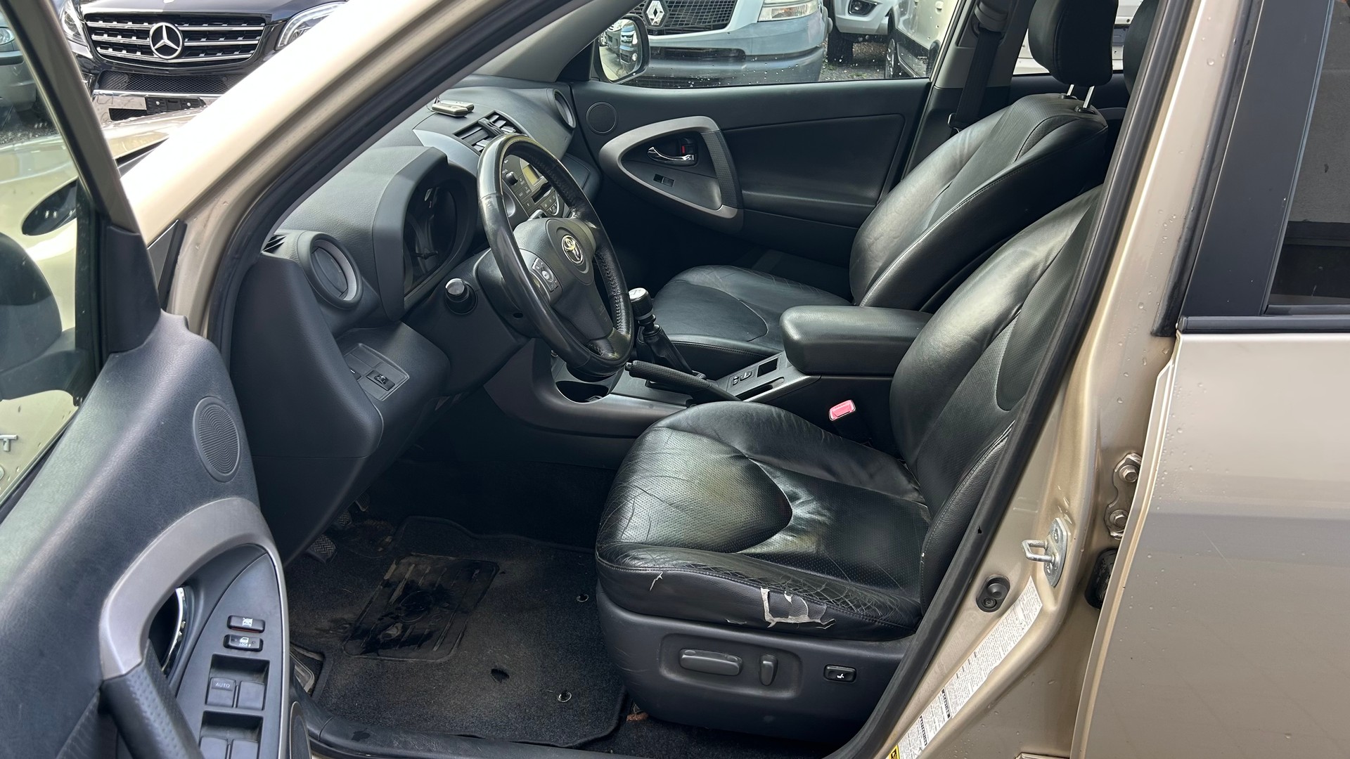 TOYOTA RAV-4 2.2D-4 D CleanPower Linea Sol-image-5
