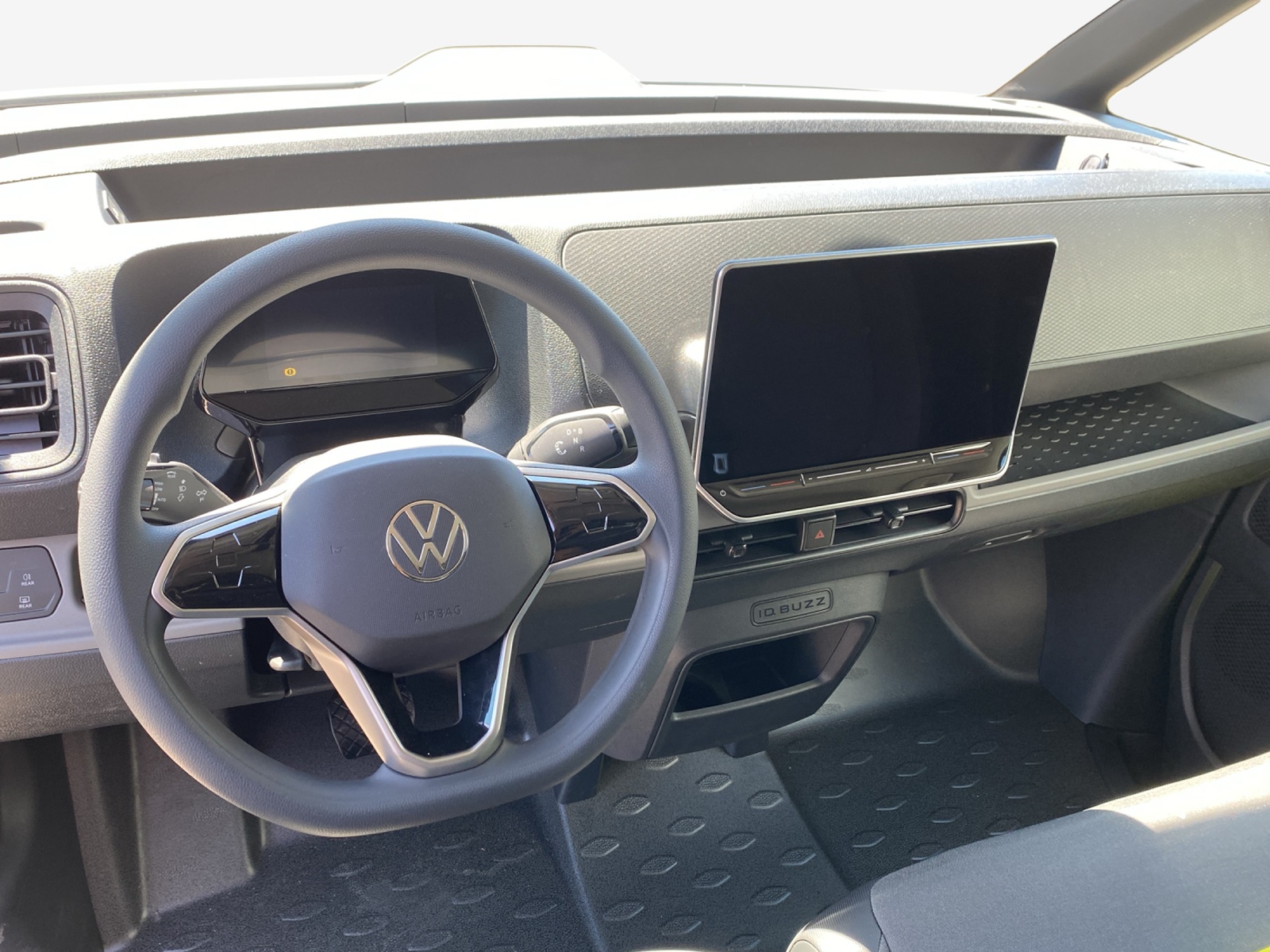 VW ID. Buzz Cargo Pure-image-8