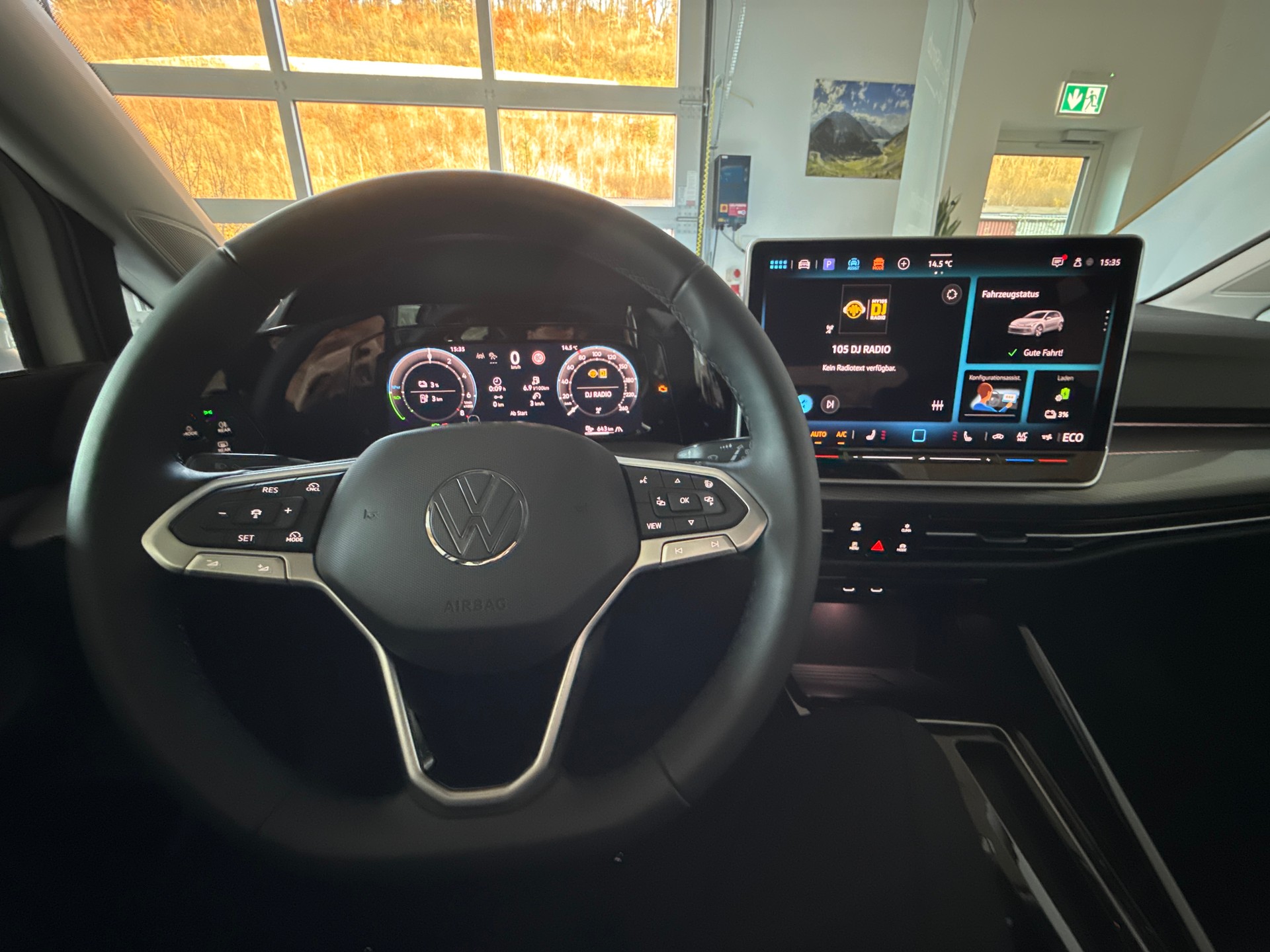 VW Golf VIII 1.5 PHEV DSG 204PS Style-image-6