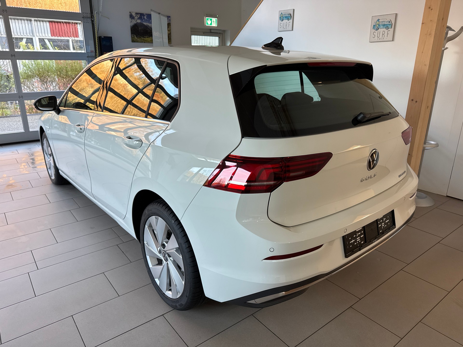 VW Golf VIII 1.5 PHEV DSG 204PS Style-image-2