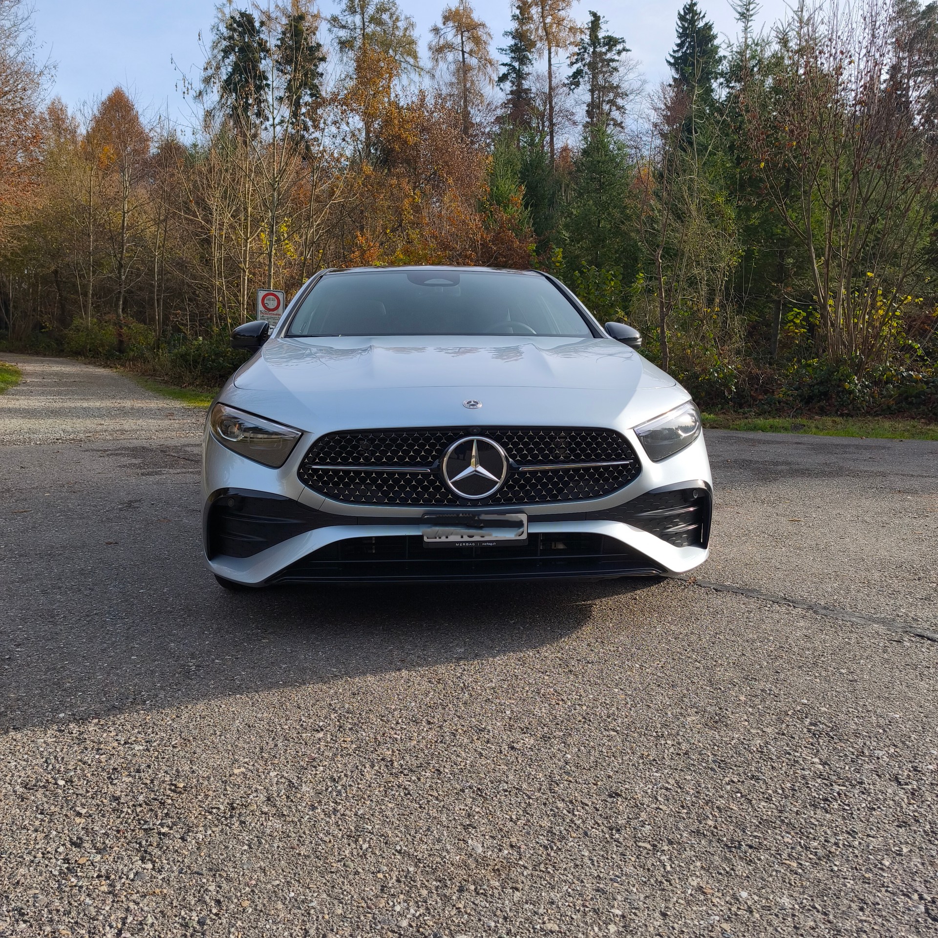 MERCEDES-BENZ A 180 AMG Line 7G-DCT-image-1